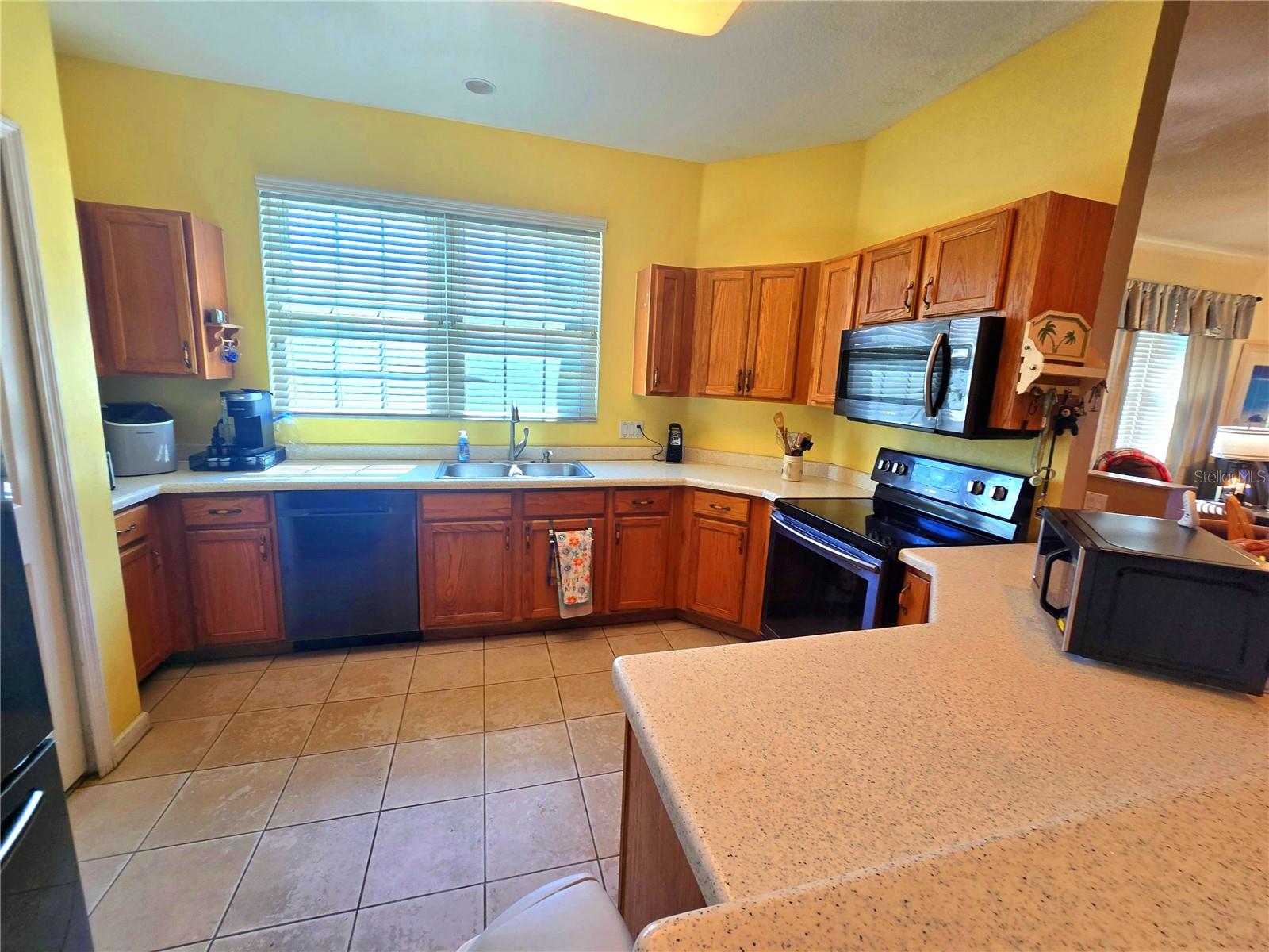 Image 21 of 32 For 9007 Vista Verde Drive