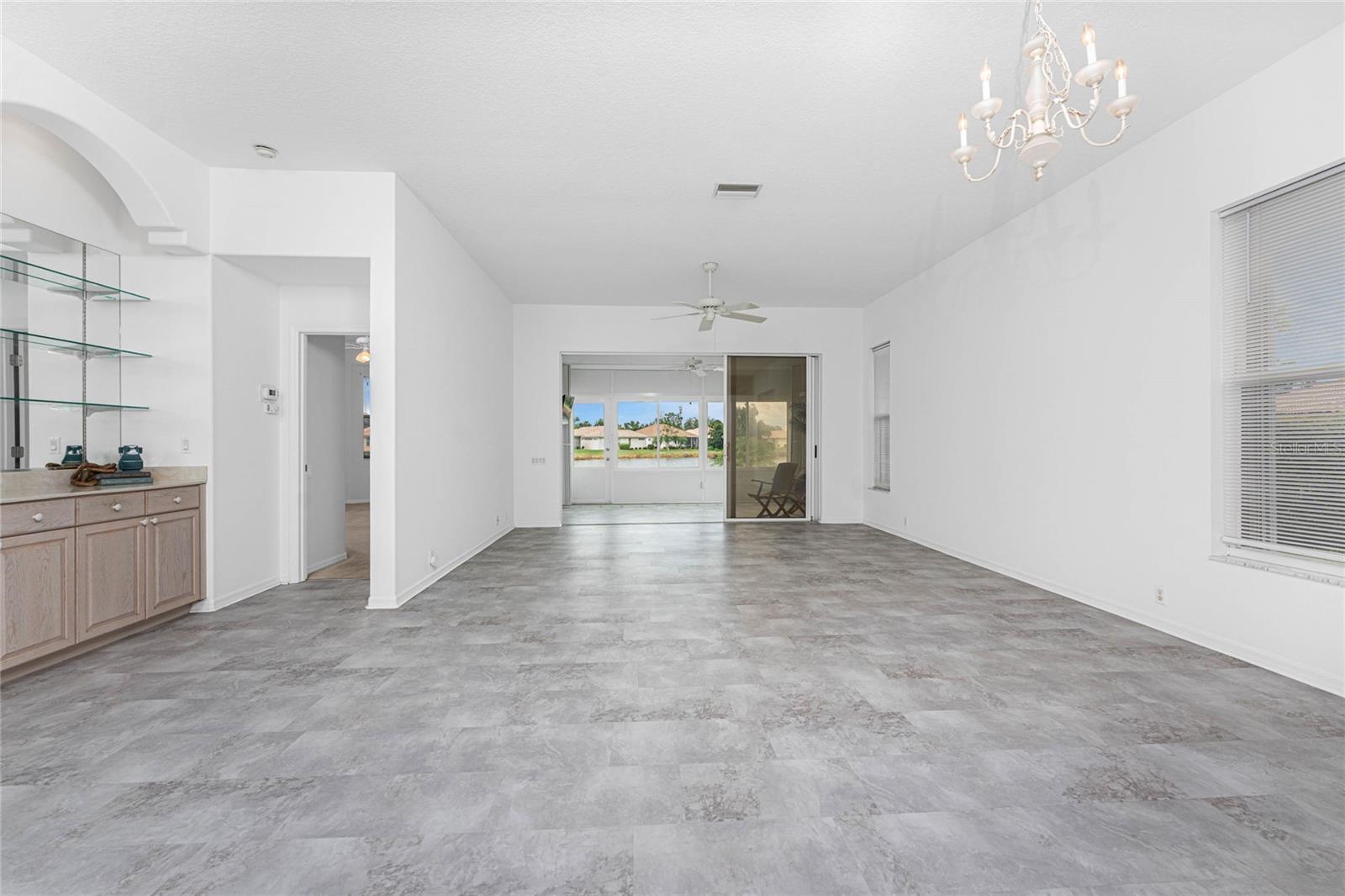 Image 10 of 77 For 6730 Greenview Lane