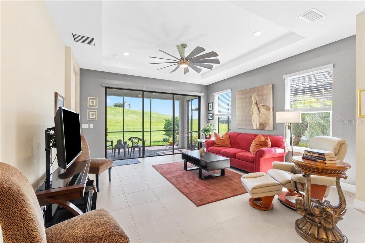 Image 6 of 16 For 6236 Grandview Hill Court