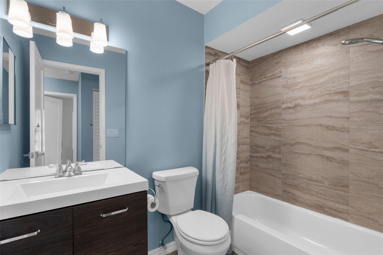 Image 14 of 33 For 913 64th Street W