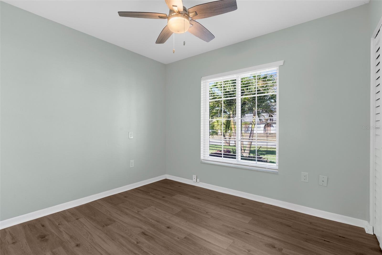 Image 20 of 33 For 913 64th Street W