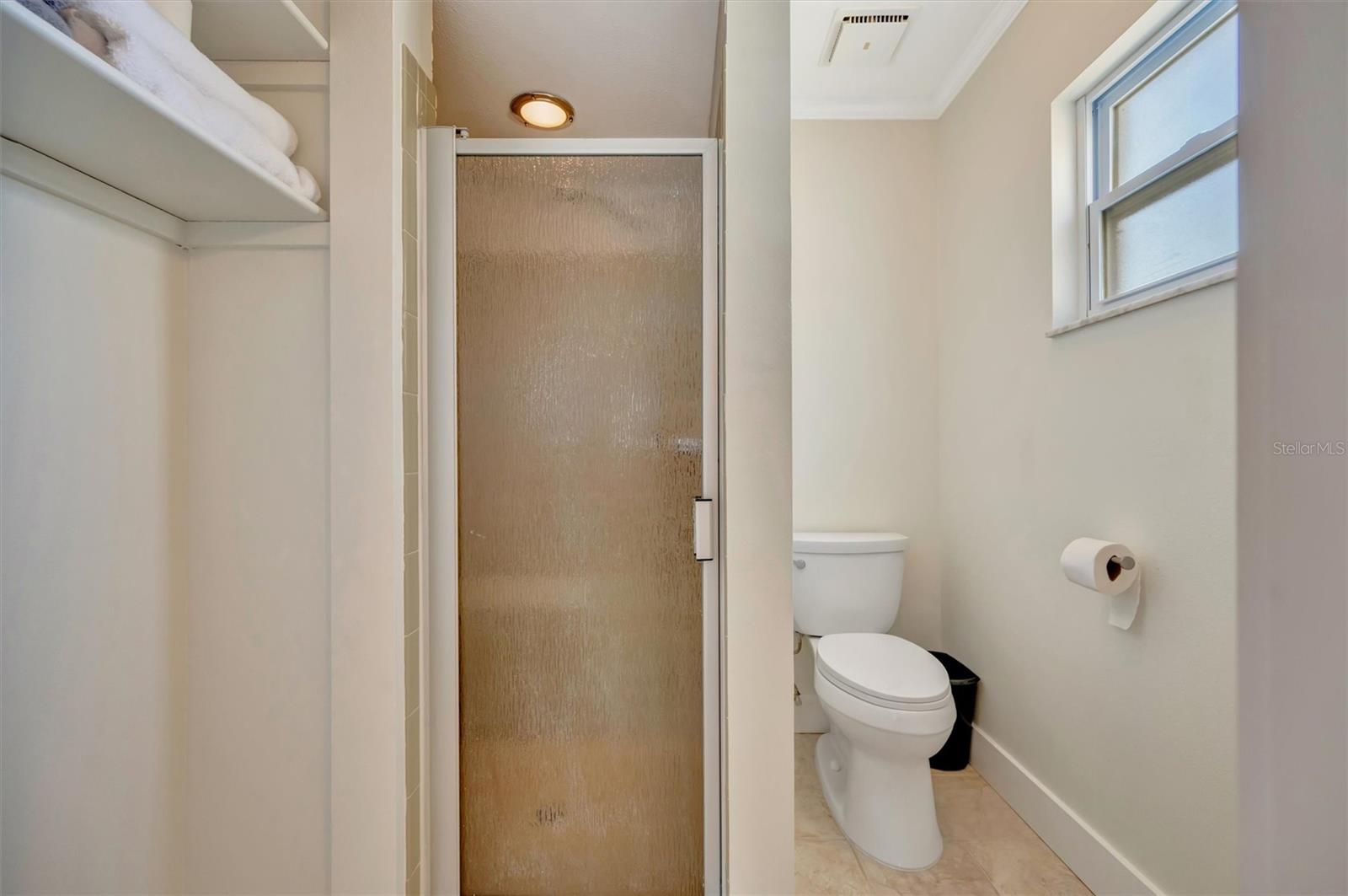 Image 24 of 39 For 9718 Hernando Court