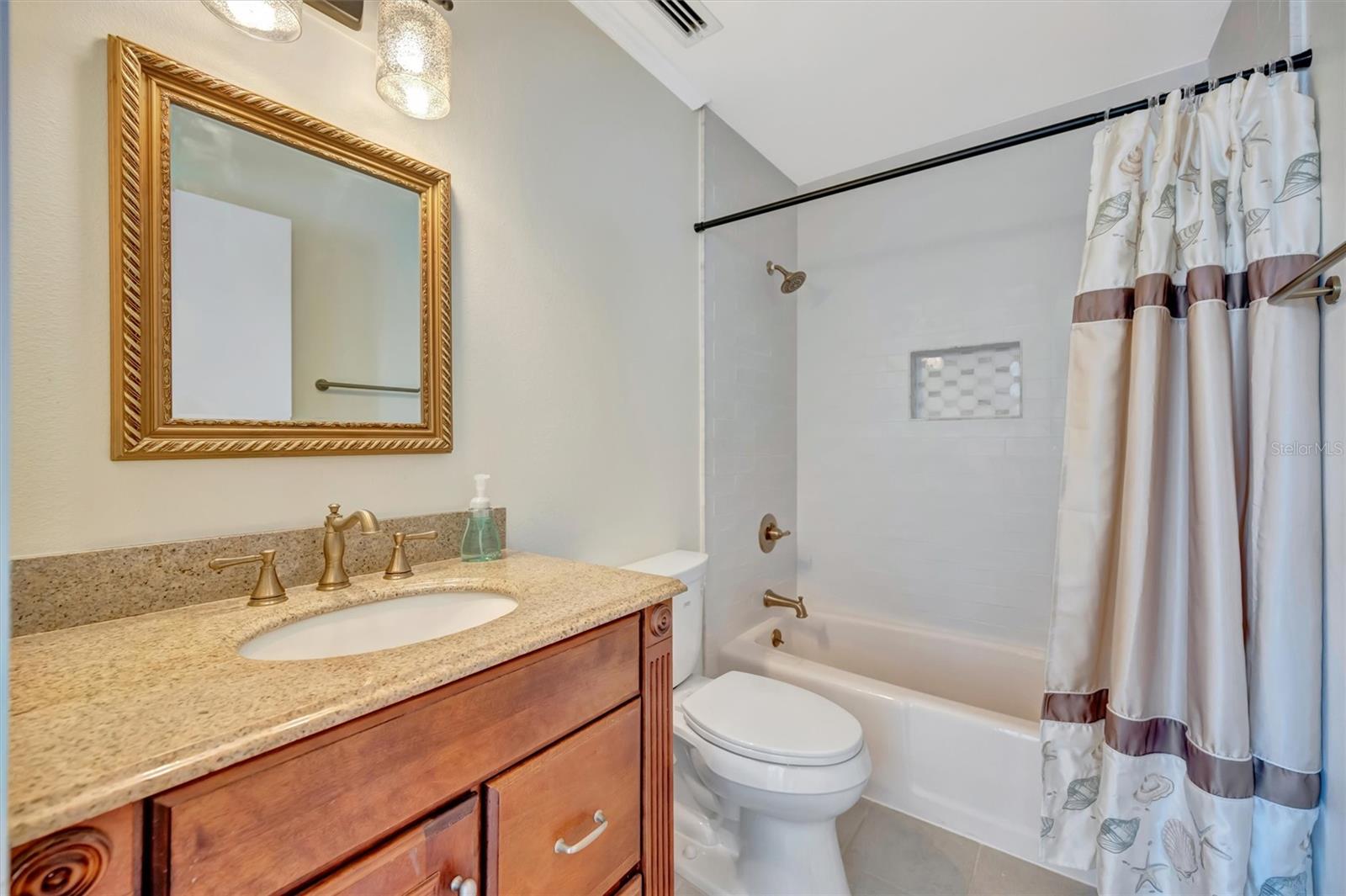 Image 28 of 39 For 9718 Hernando Court