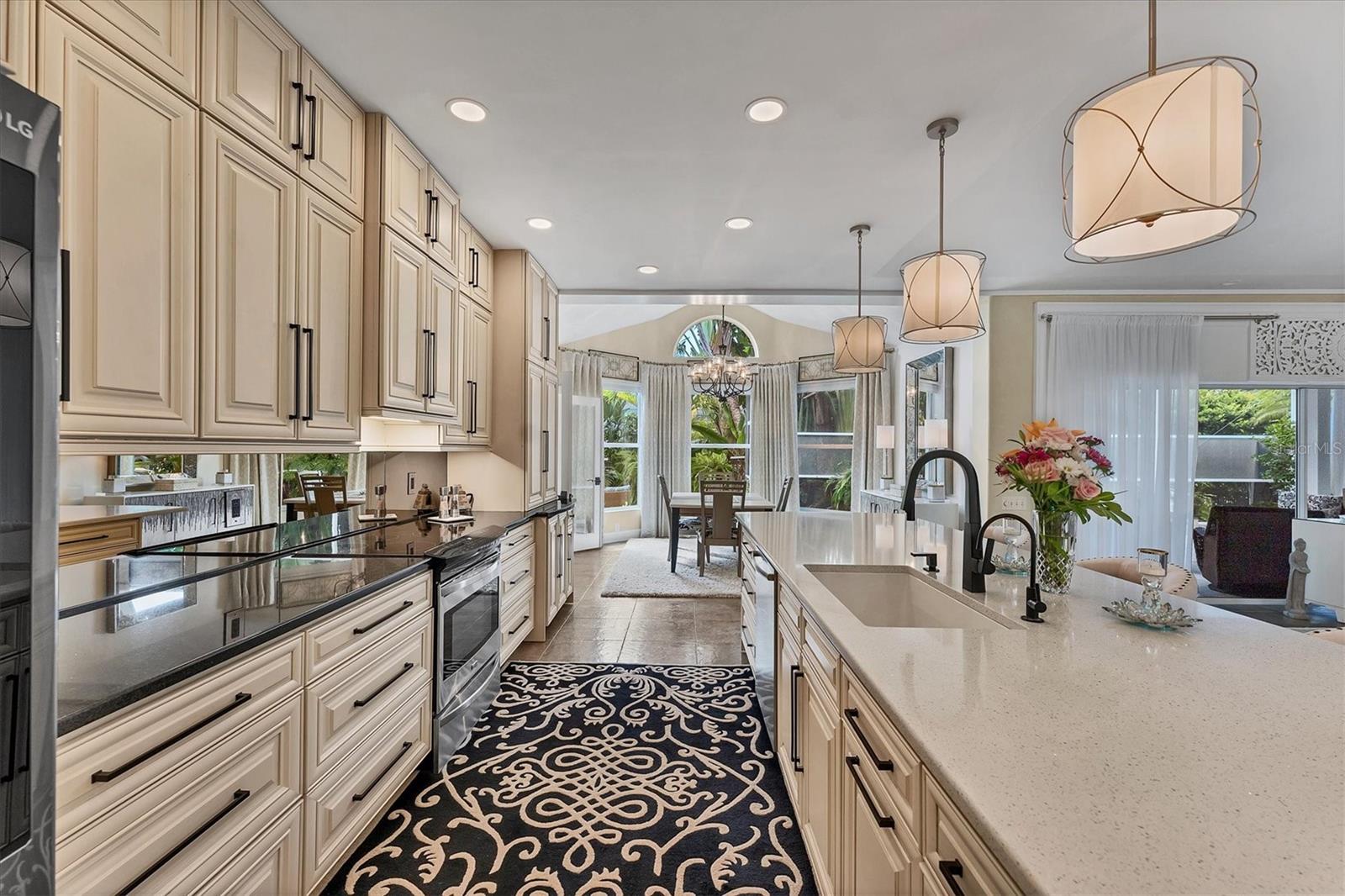 Image 12 of 44 For 6102 Sonesta Court
