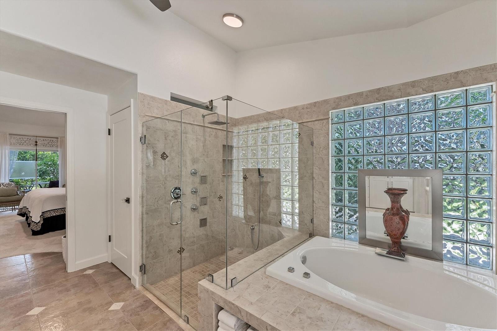 Image 22 of 44 For 6102 Sonesta Court