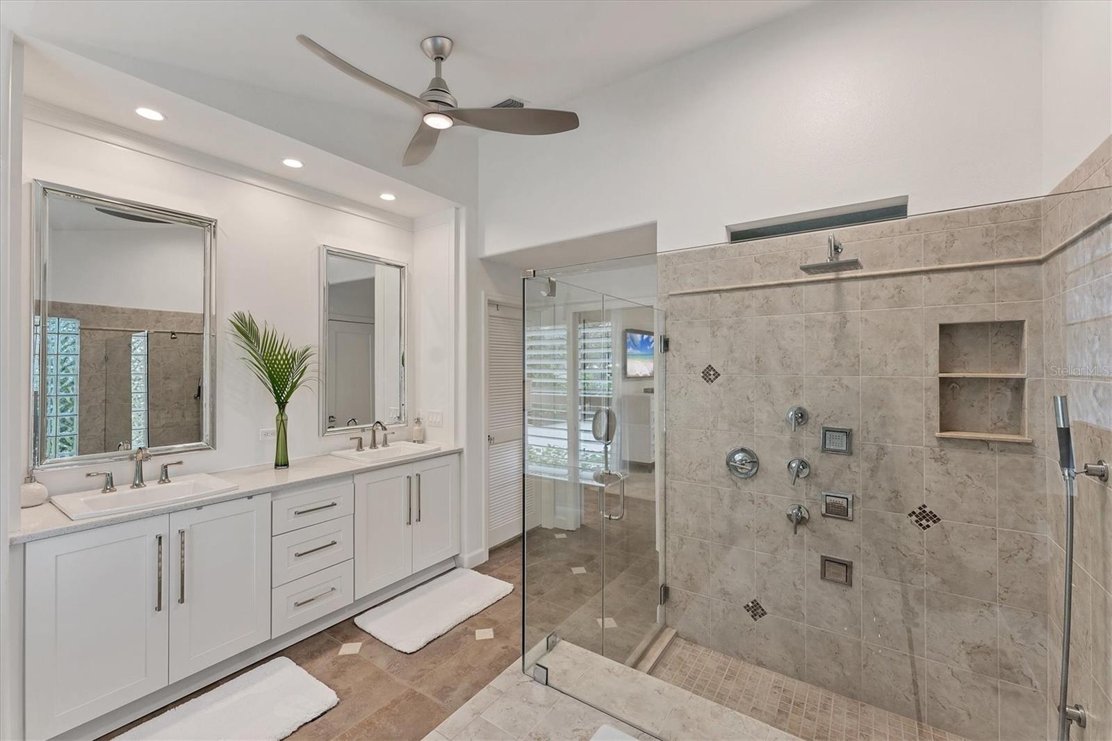 Image 23 of 44 For 6102 Sonesta Court