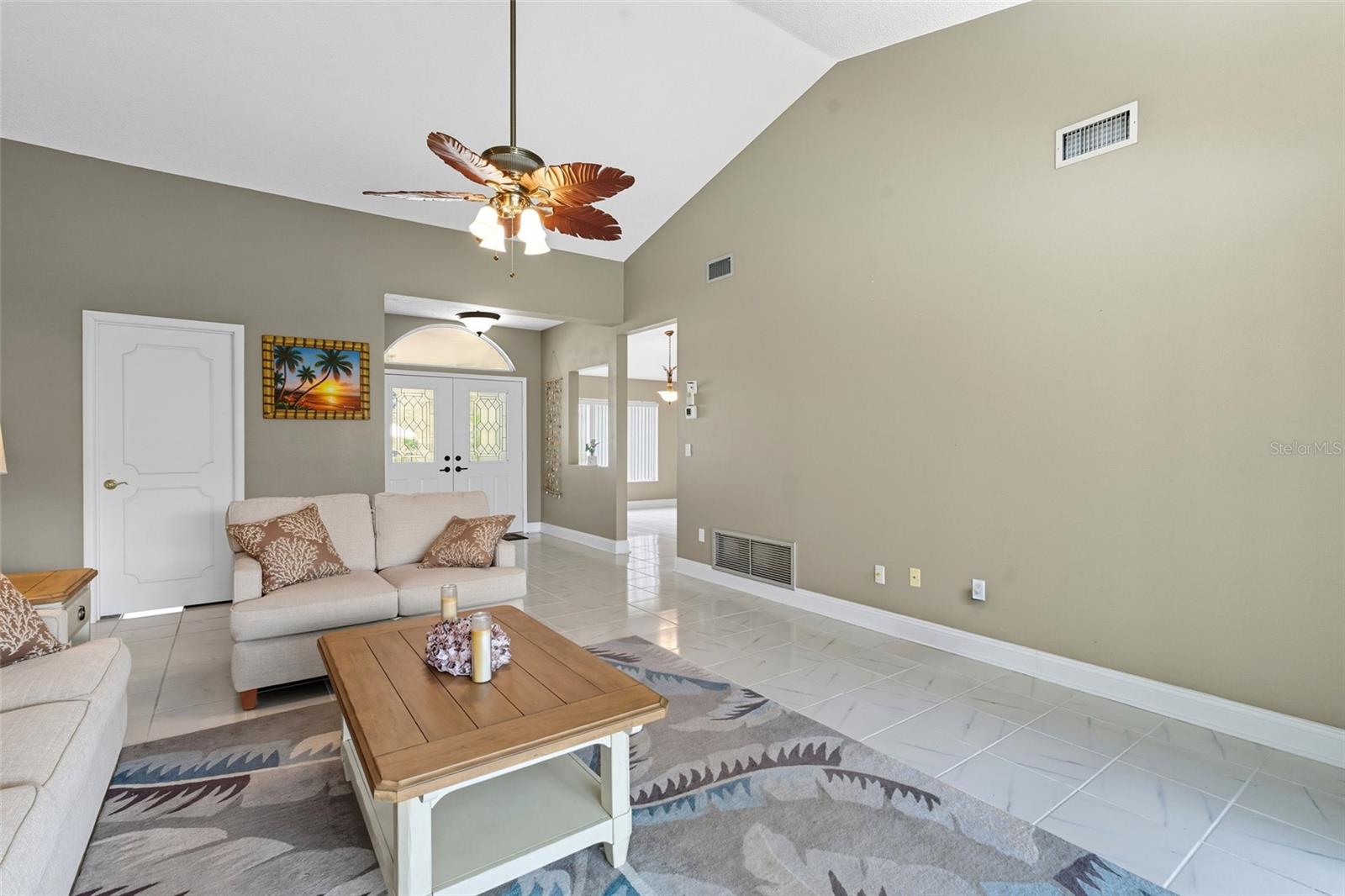Image 10 of 51 For 1602 Southbay Drive