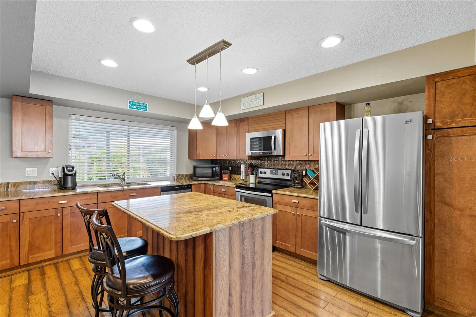 Image 13 of 51 For 1602 Southbay Drive