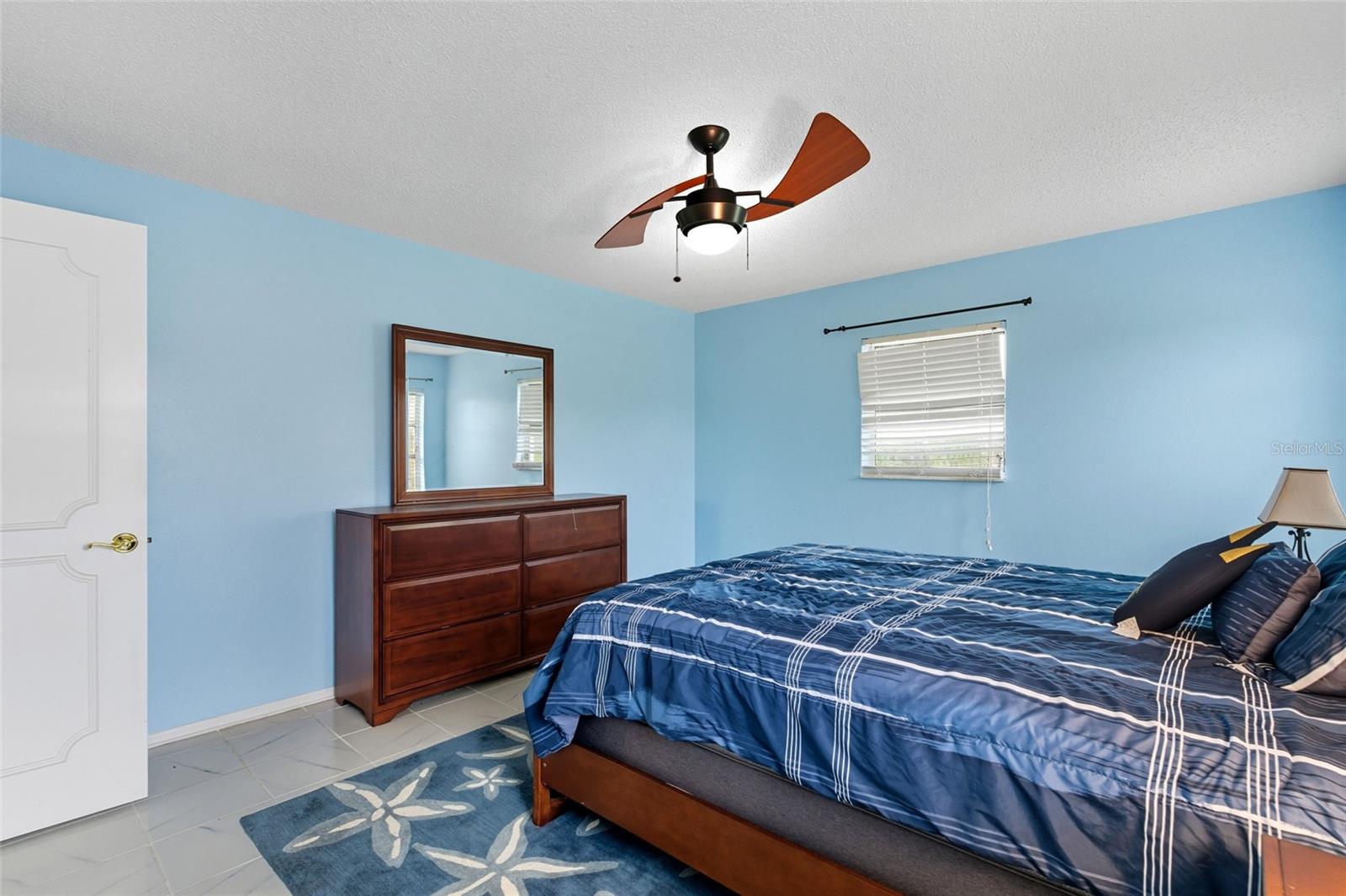 Image 27 of 51 For 1602 Southbay Drive