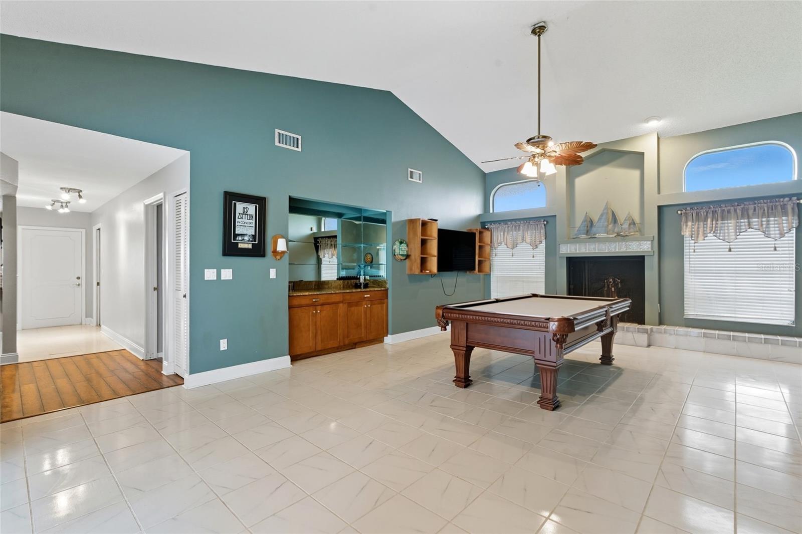 Image 41 of 51 For 1602 Southbay Drive