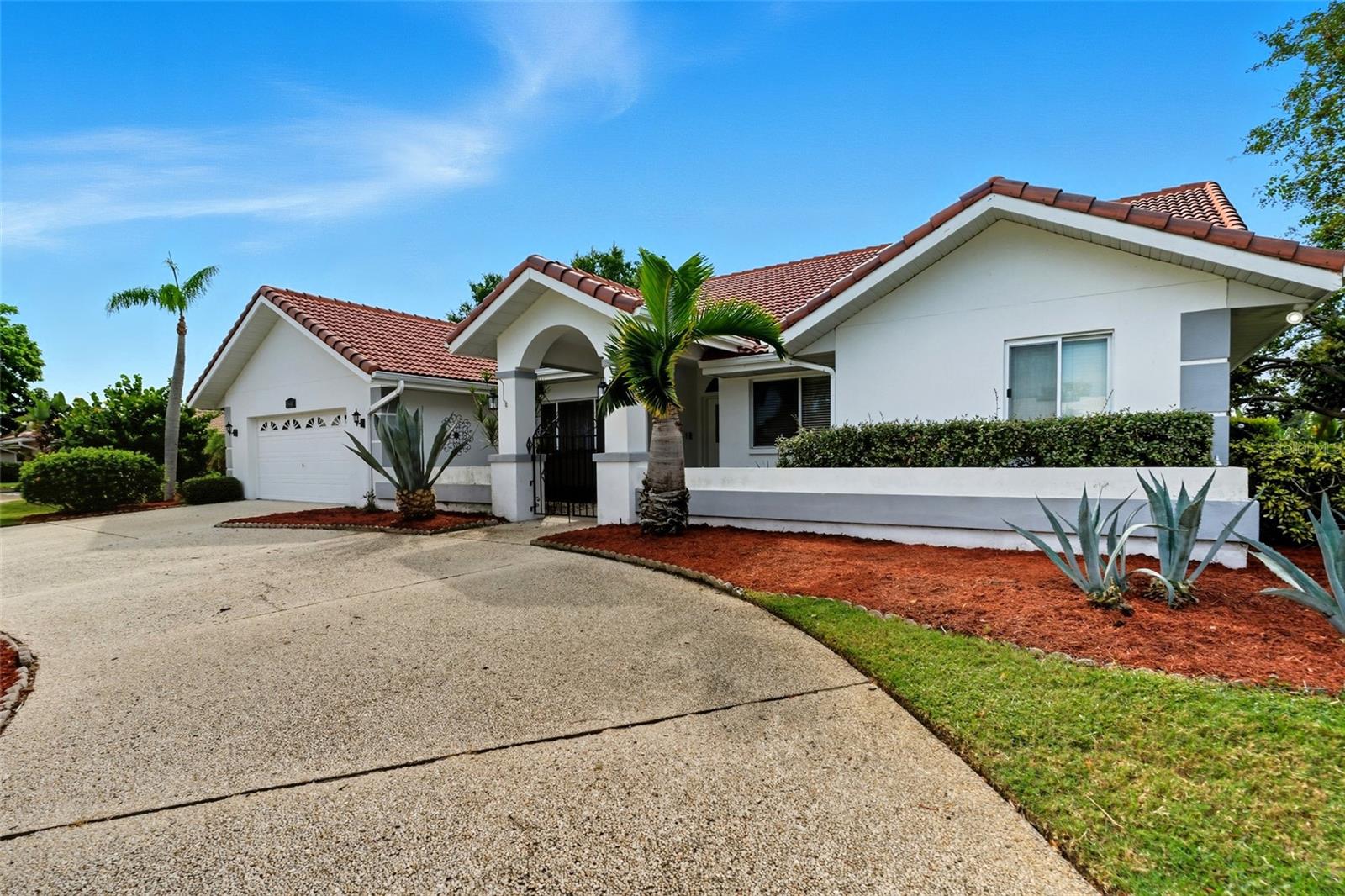 Image 5 of 51 For 1602 Southbay Drive