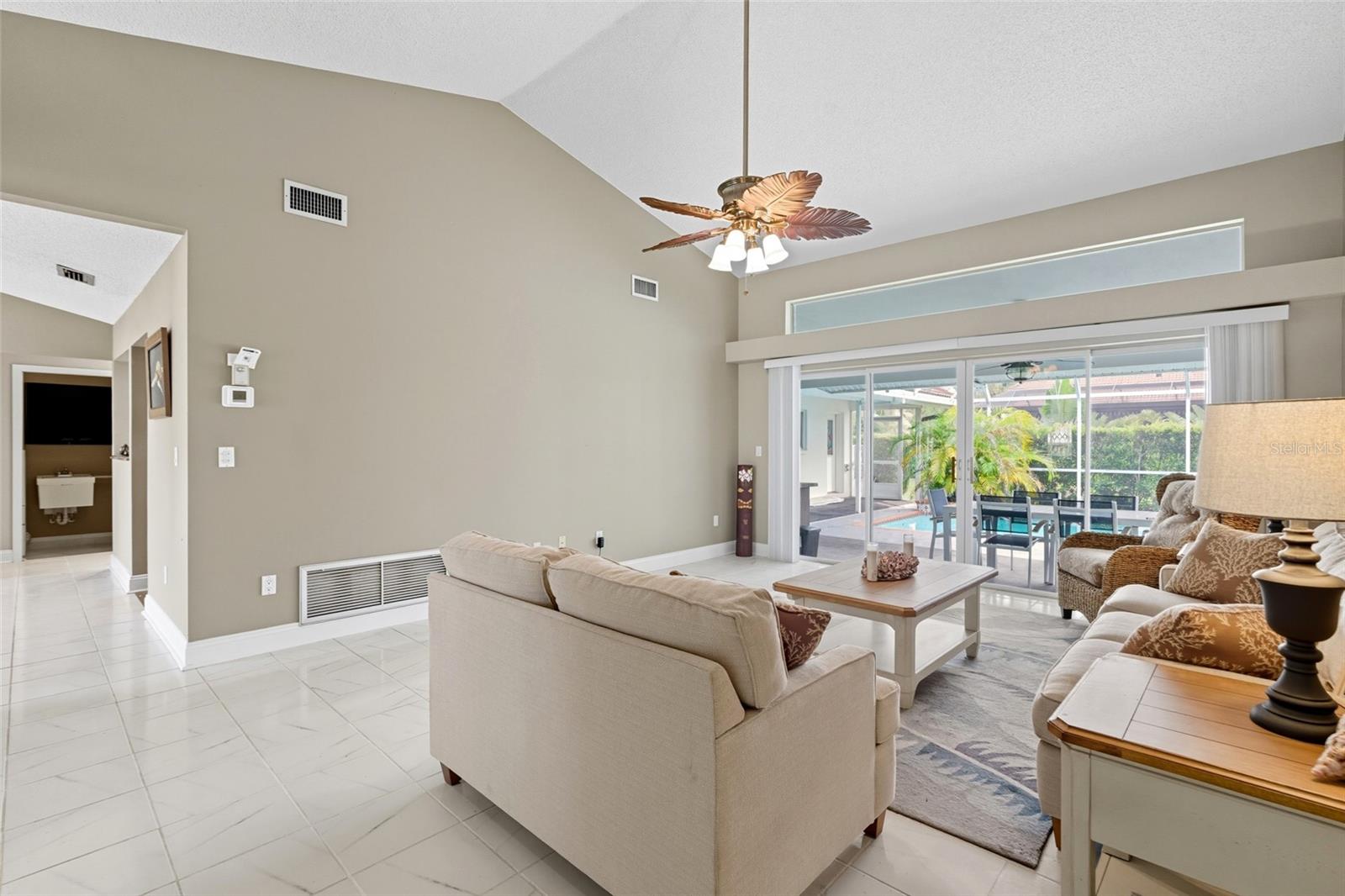Image 9 of 51 For 1602 Southbay Drive
