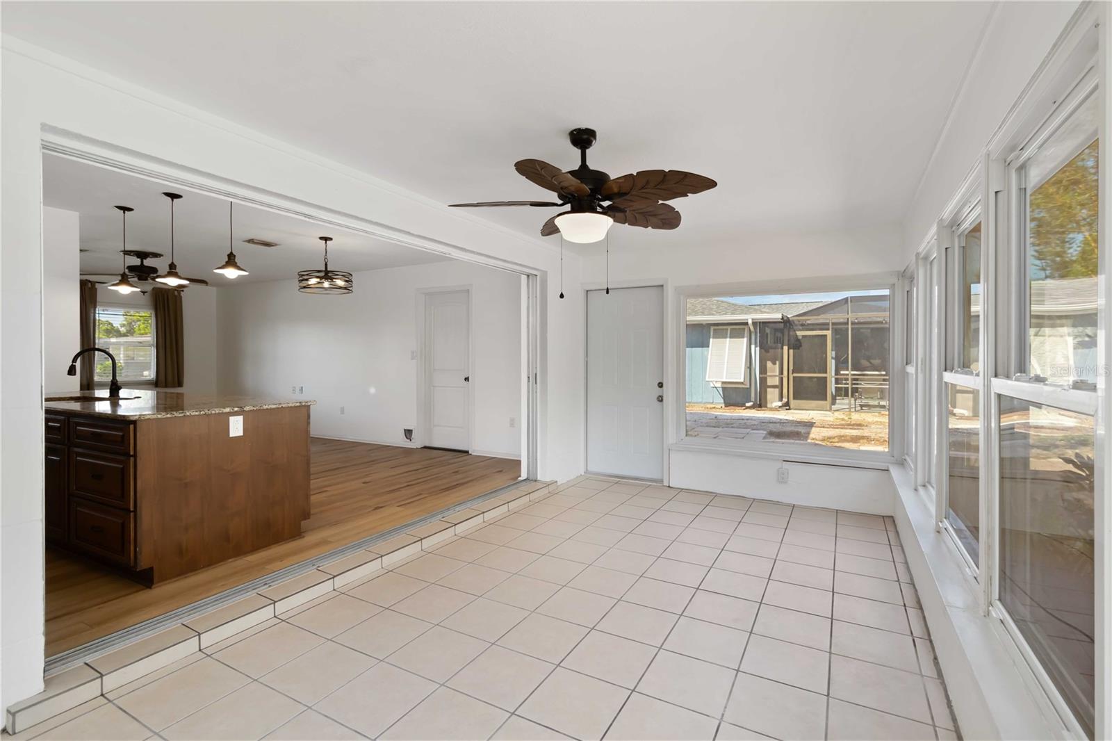Image 19 of 65 For 5224 39th Avenue W
