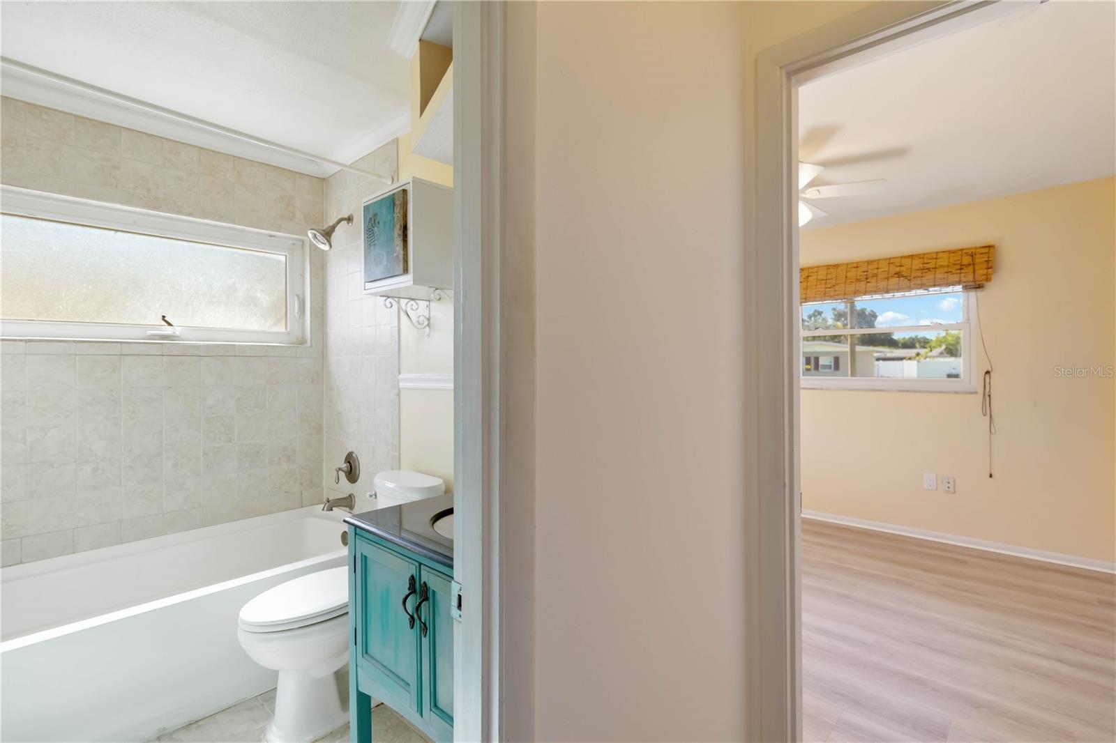 Image 21 of 65 For 5224 39th Avenue W