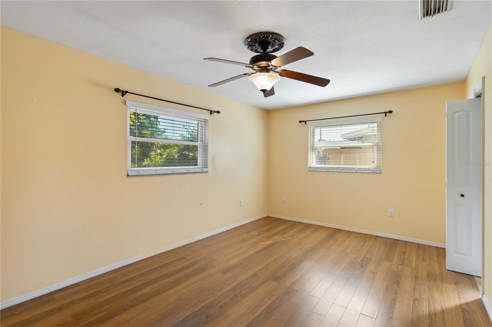 Image 29 of 65 For 5224 39th Avenue W