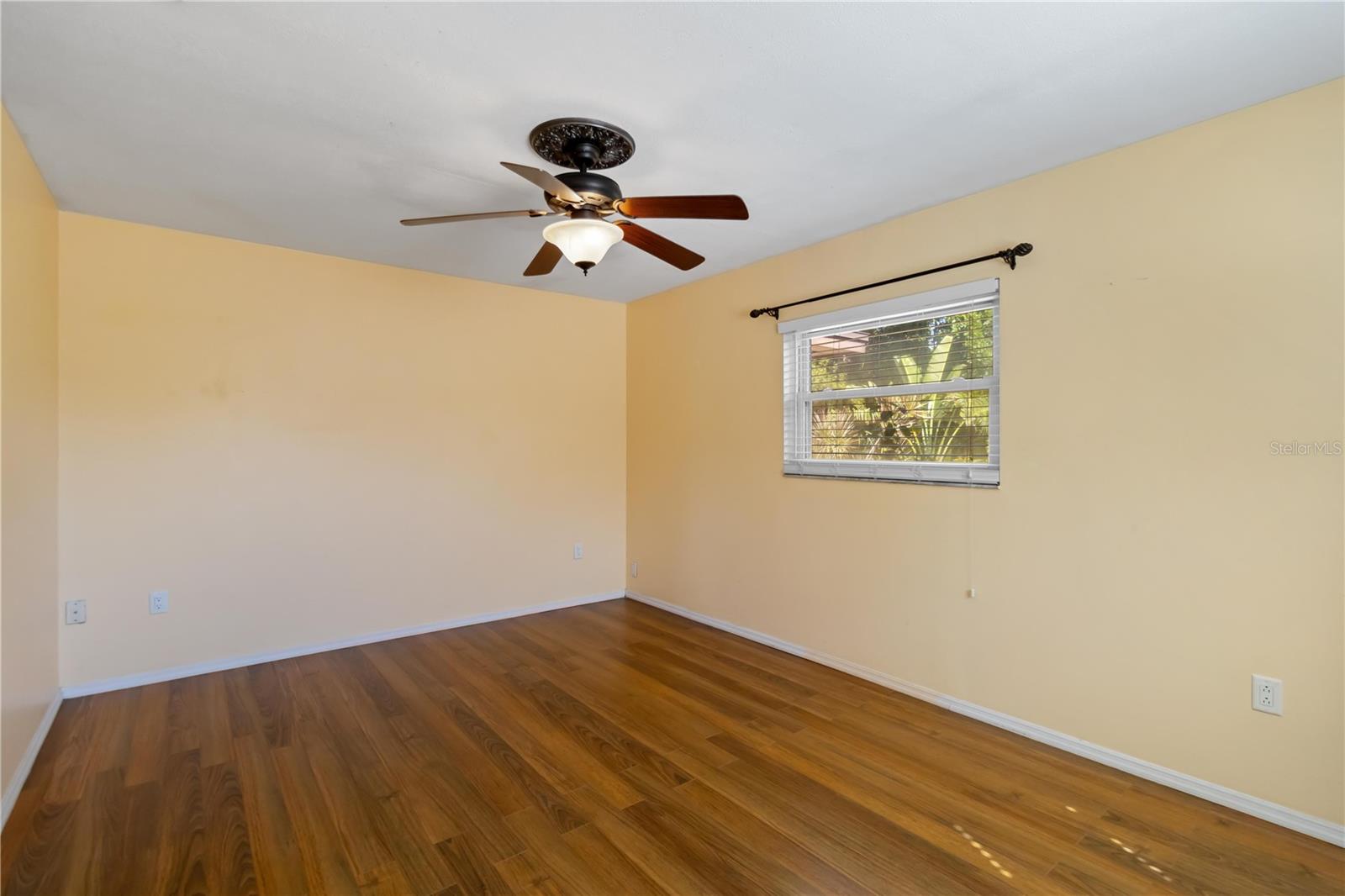 Image 32 of 65 For 5224 39th Avenue W