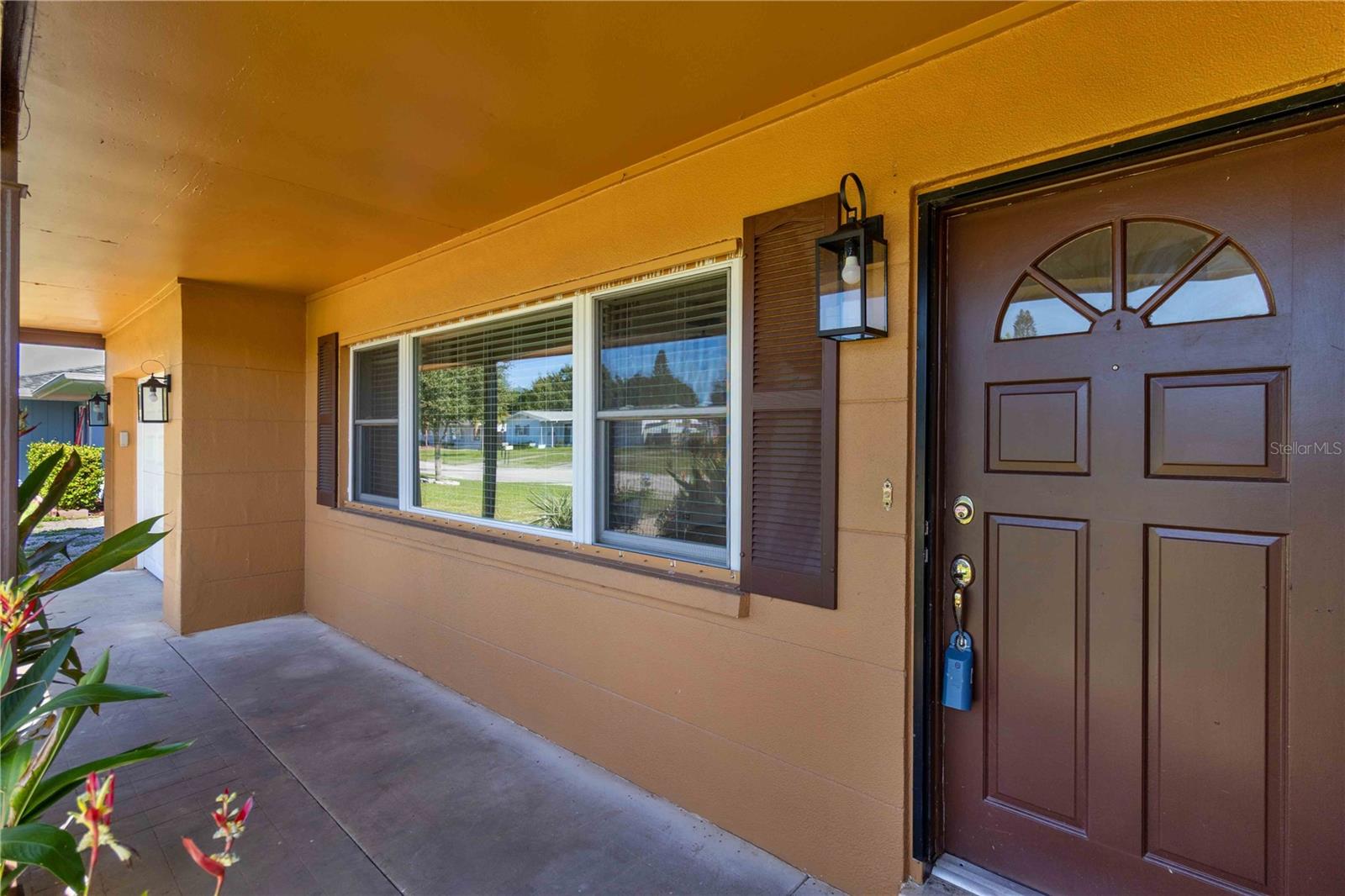 Image 4 of 65 For 5224 39th Avenue W