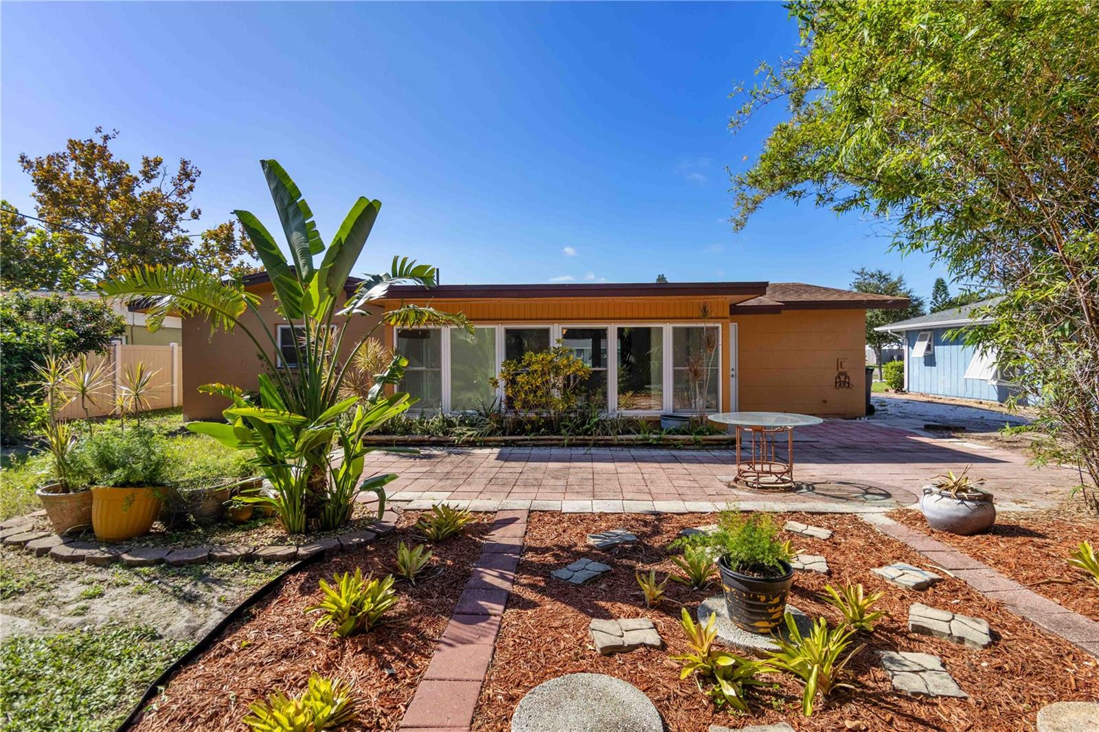Image 42 of 65 For 5224 39th Avenue W