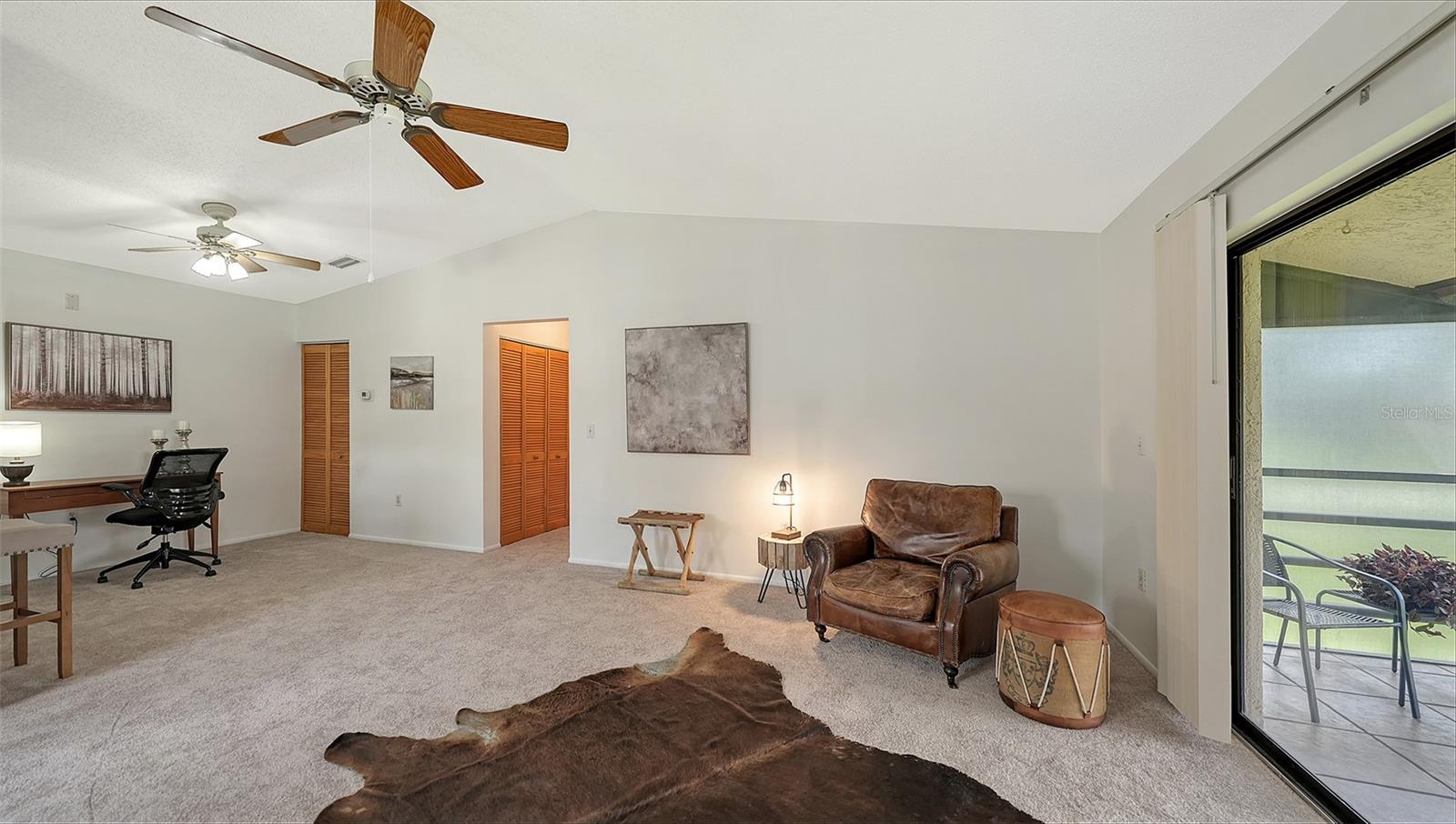 Image 11 of 36 For 5785 Gardens Drive 5785