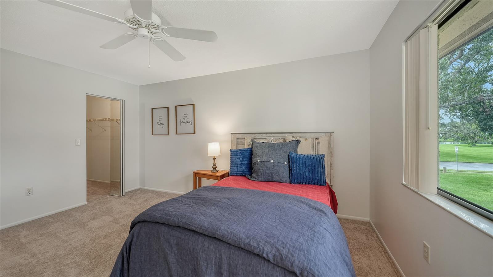 Image 22 of 36 For 5785 Gardens Drive 5785