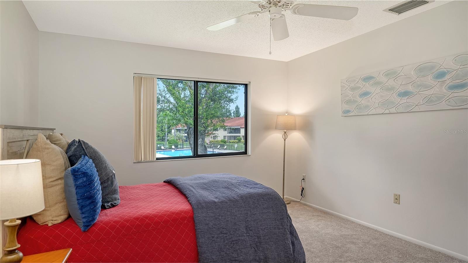 Image 23 of 36 For 5785 Gardens Drive 5785