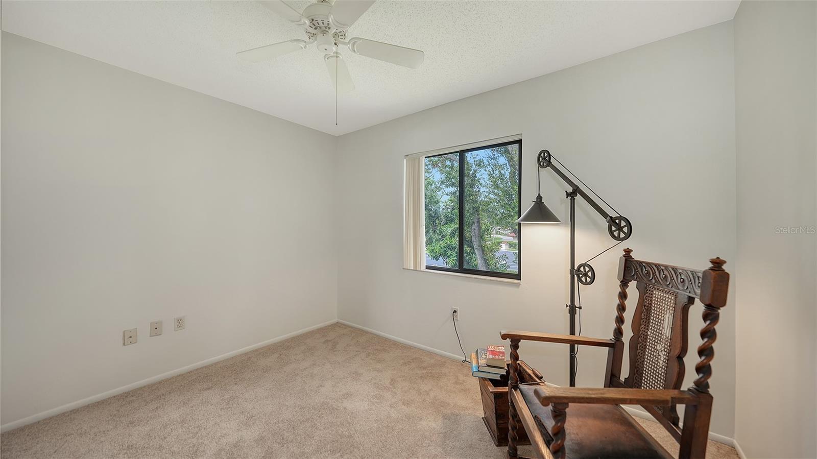 Image 28 of 36 For 5785 Gardens Drive 5785