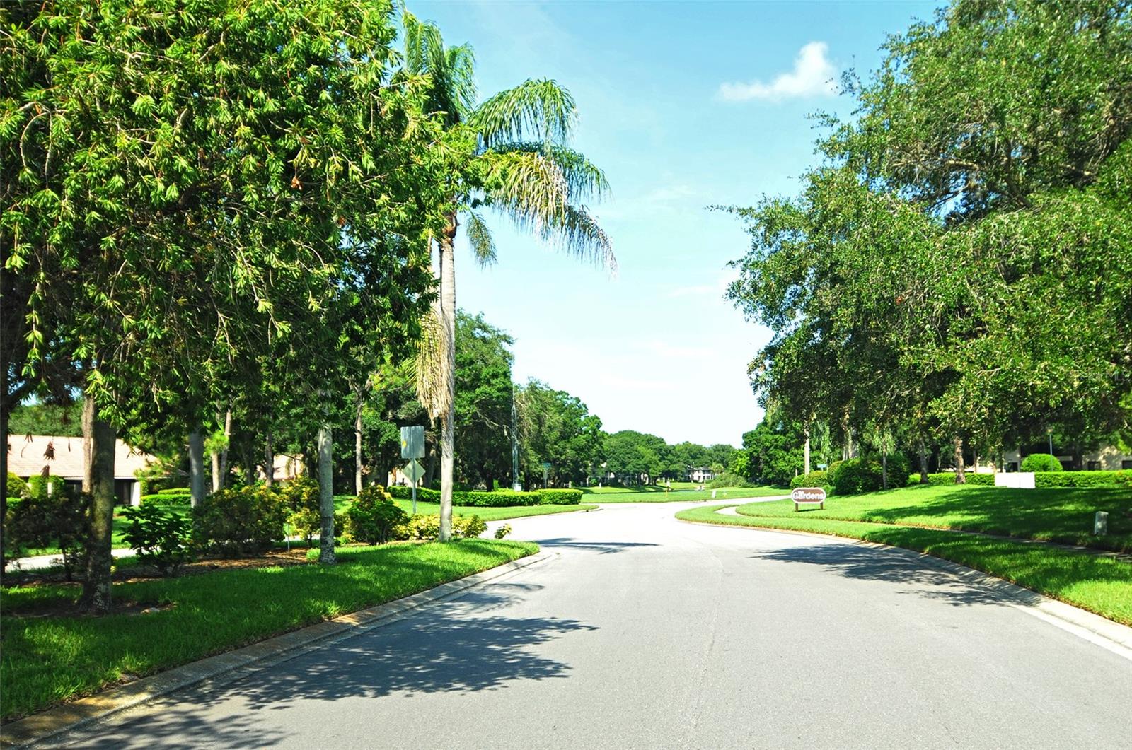 Image 32 of 36 For 5785 Gardens Drive 5785