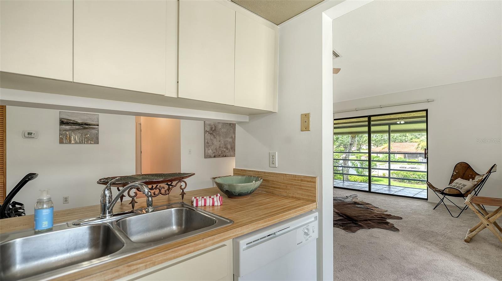 Image 8 of 36 For 5785 Gardens Drive 5785