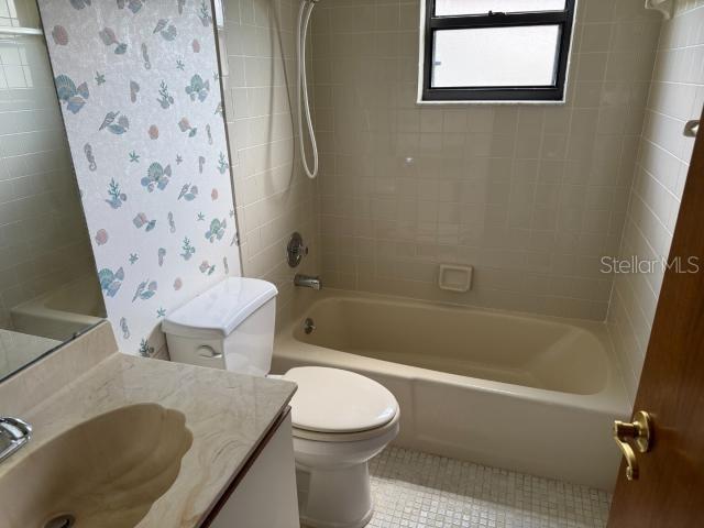 Image 12 of 17 For 8469 Cypress Lake Circle