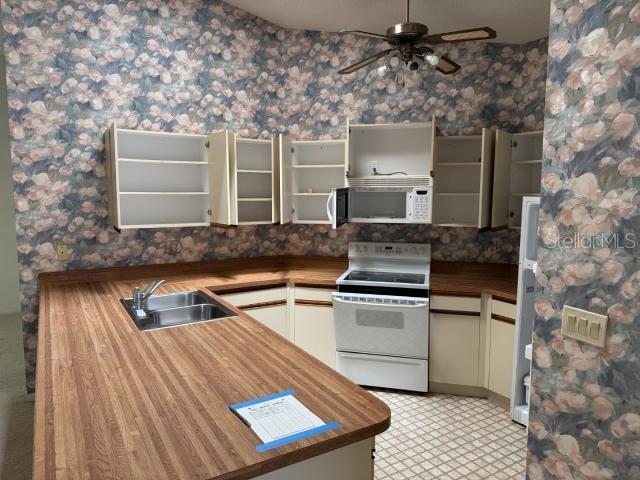 Image 8 of 17 For 8469 Cypress Lake Circle
