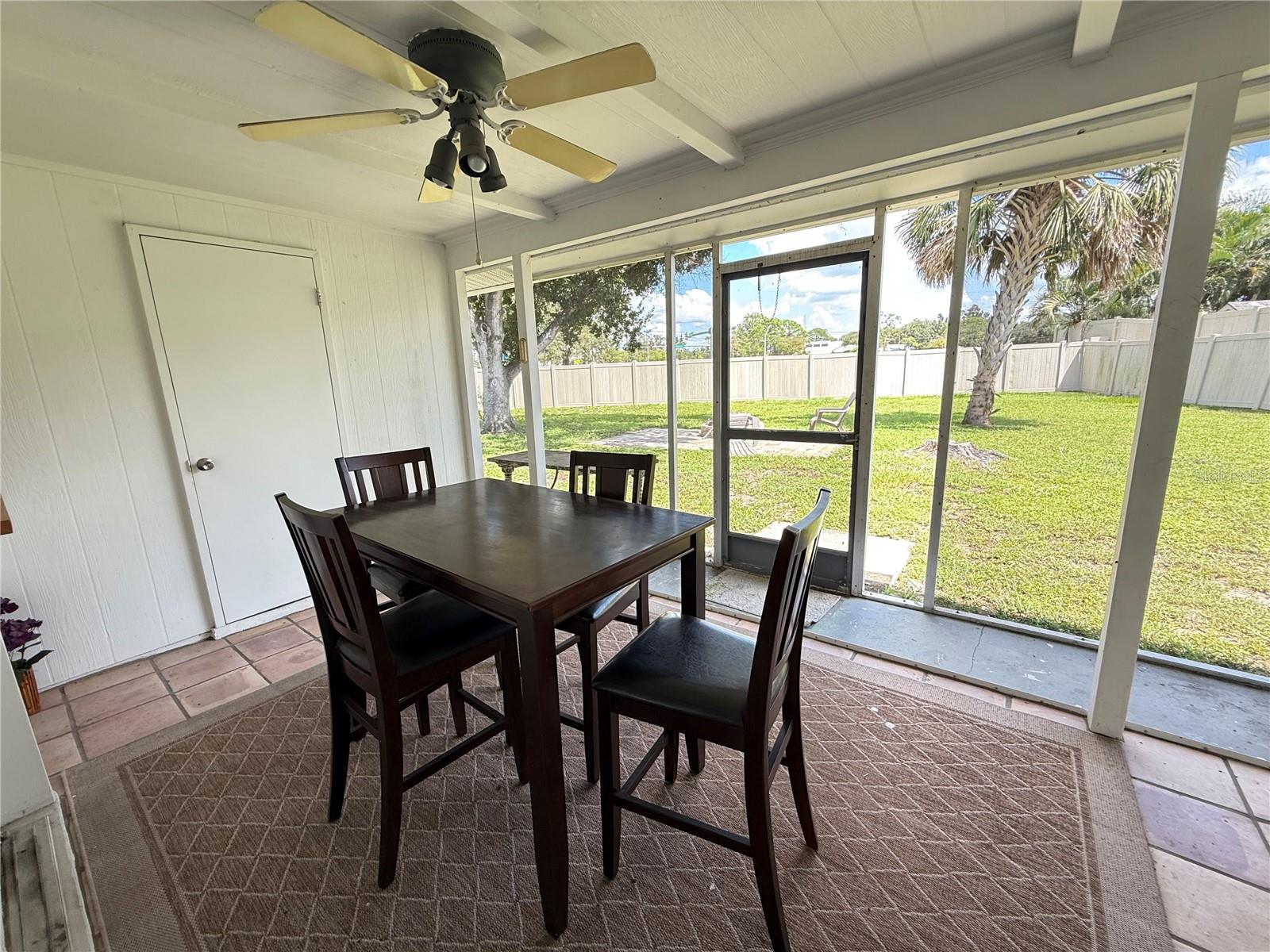 Image 10 of 36 For 305 Bay Vista Avenue