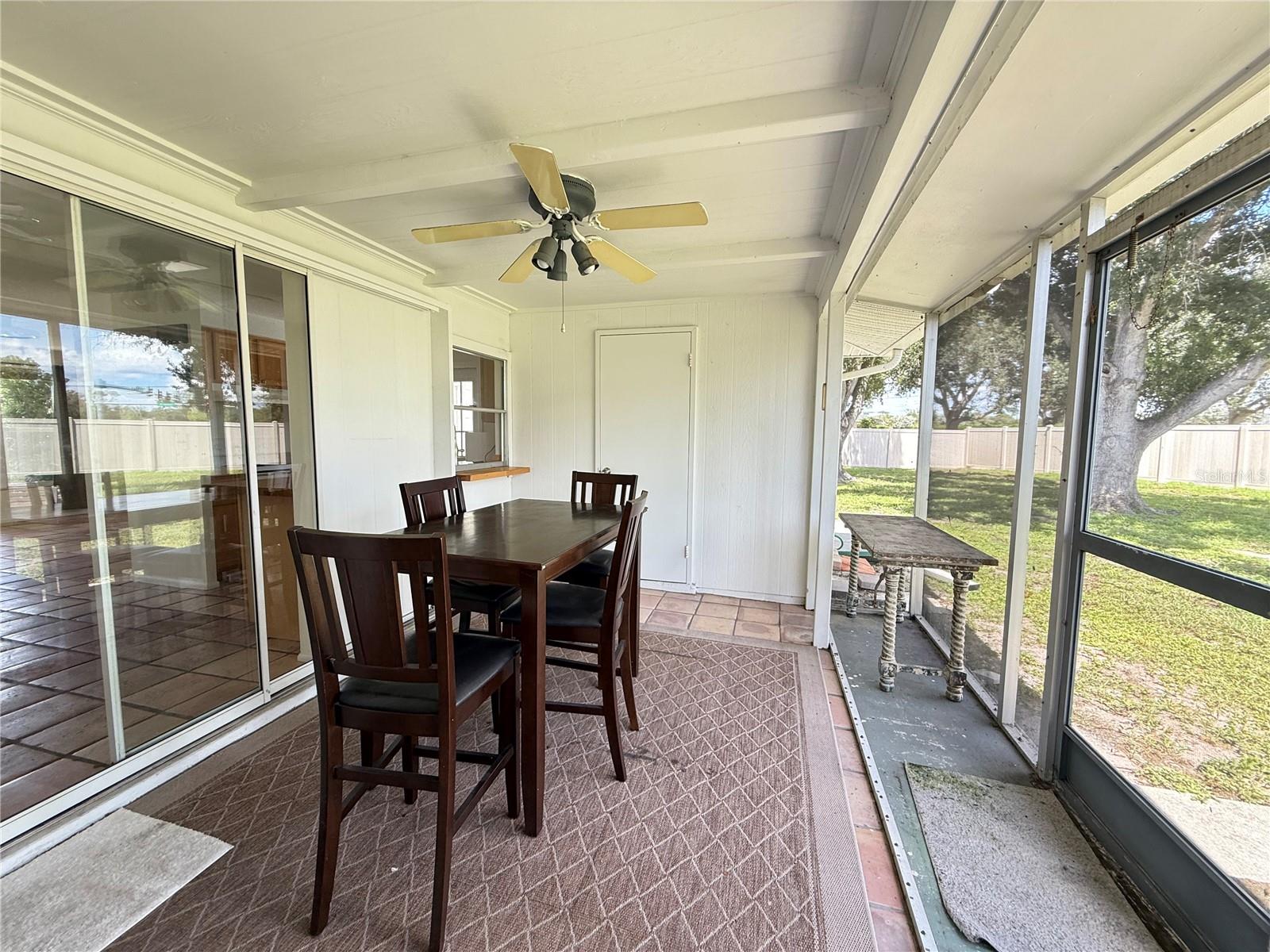 Image 11 of 36 For 305 Bay Vista Avenue