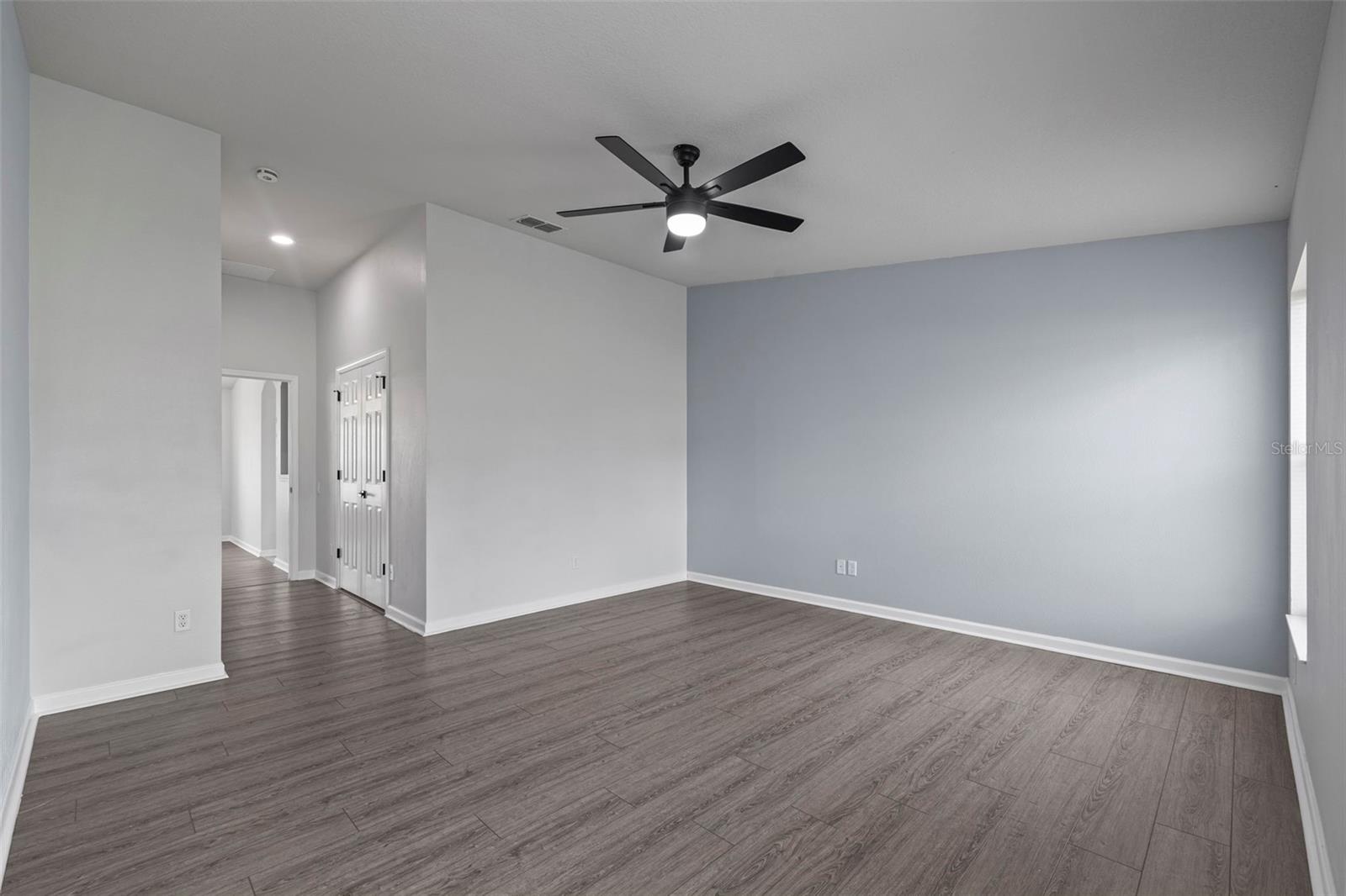 Image 10 of 69 For 5941 106th Terrace E