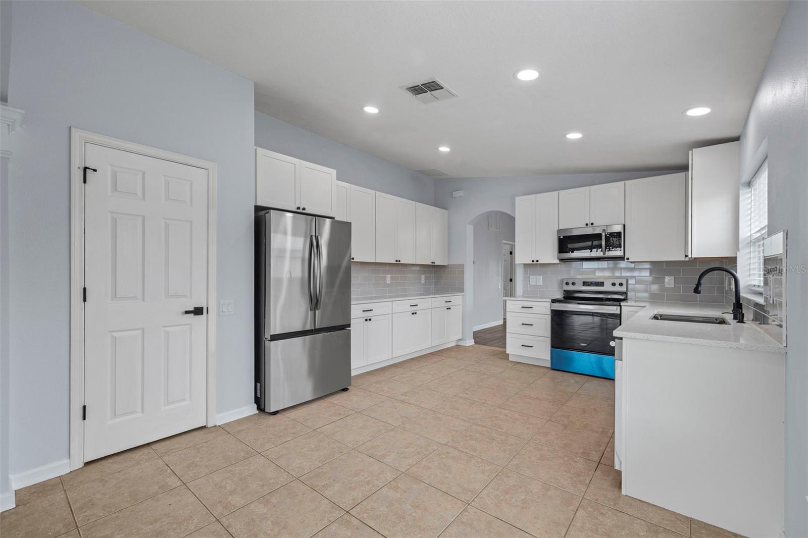 Image 22 of 69 For 5941 106th Terrace E
