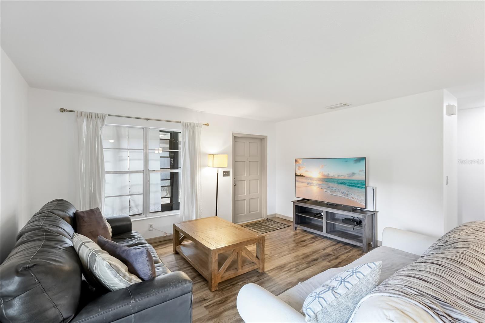 Image 6 of 26 For 3364 Ramblewood Way