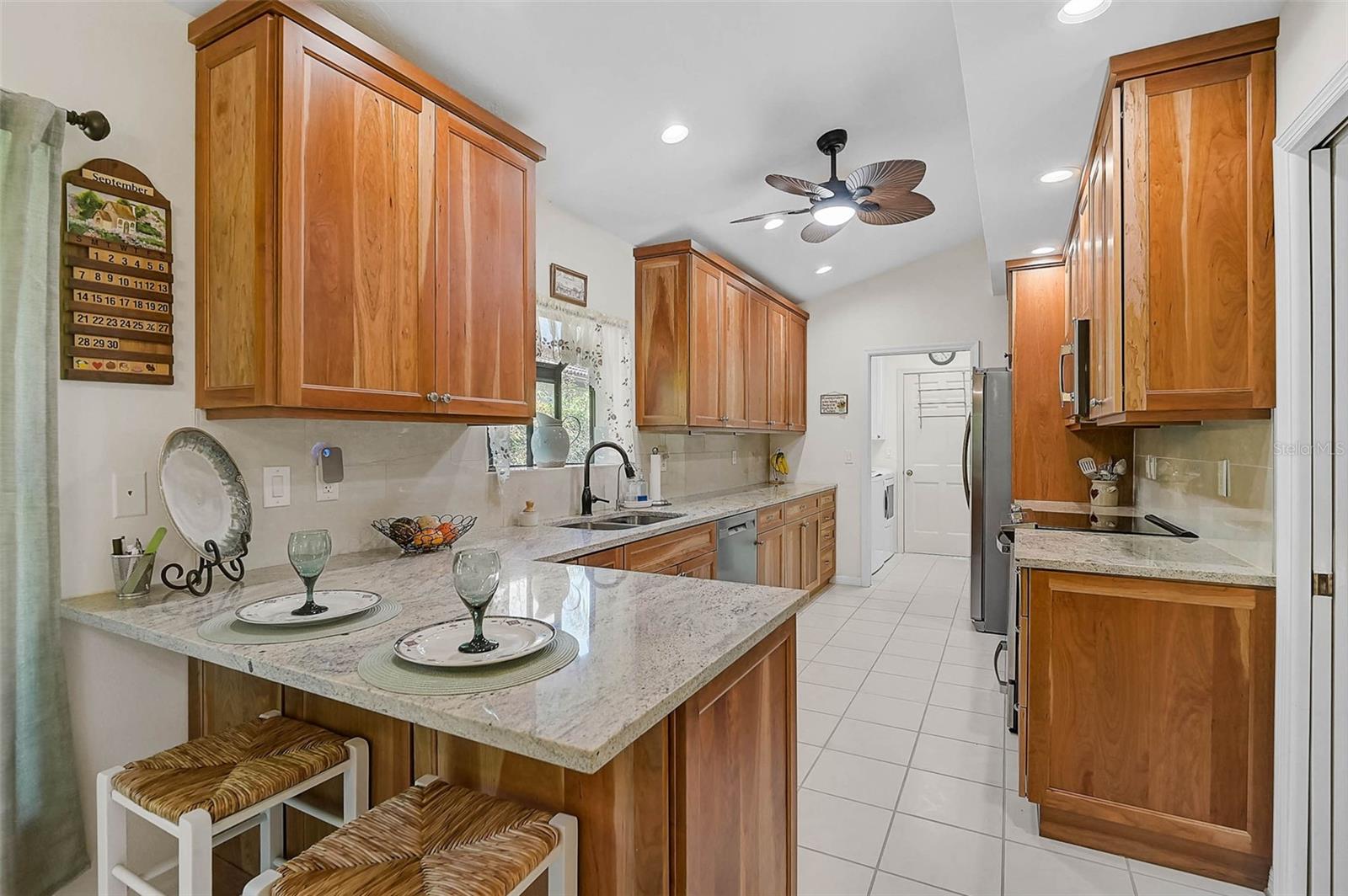 Image 13 of 50 For 7363 Oak Moss Drive 33