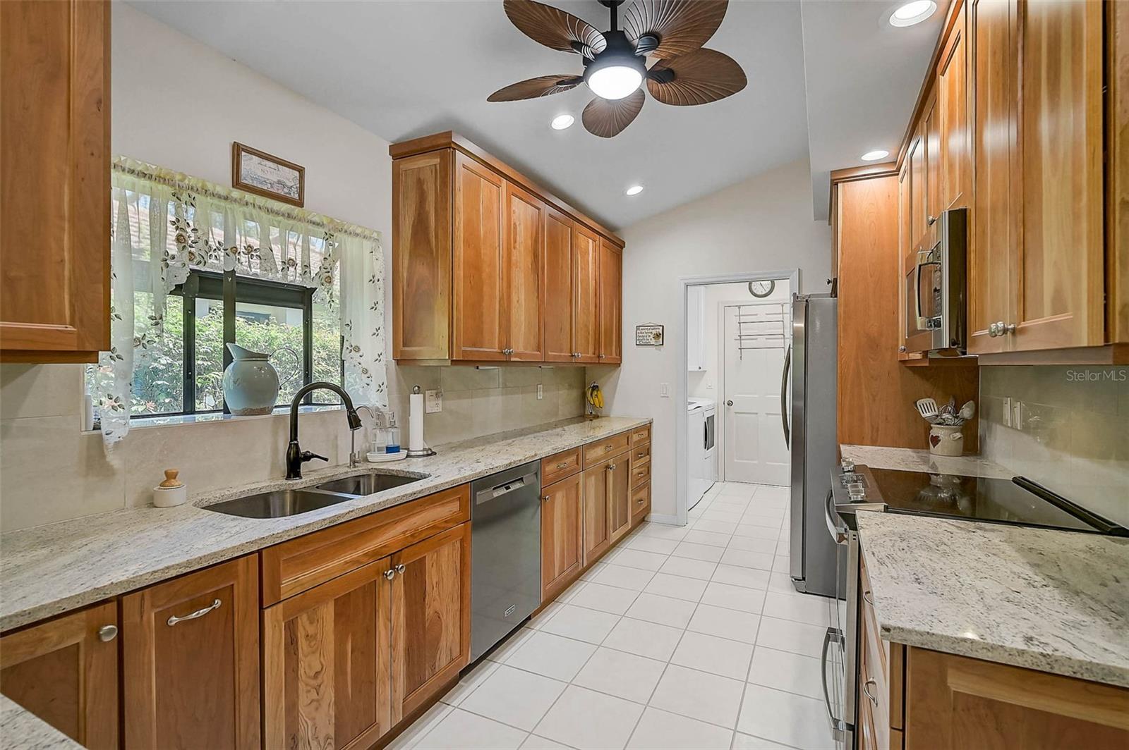Image 14 of 50 For 7363 Oak Moss Drive 33