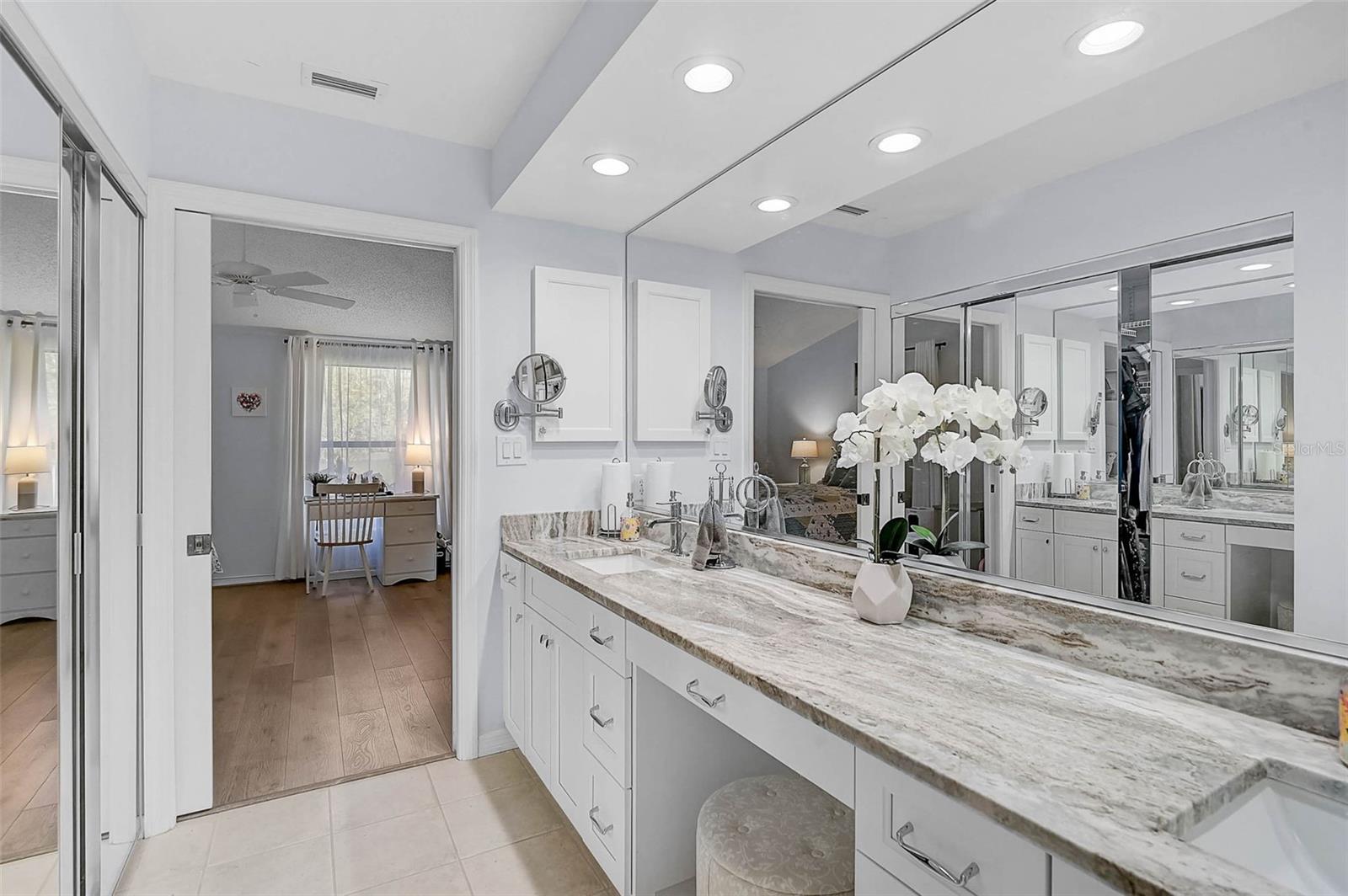 Image 23 of 50 For 7363 Oak Moss Drive 33