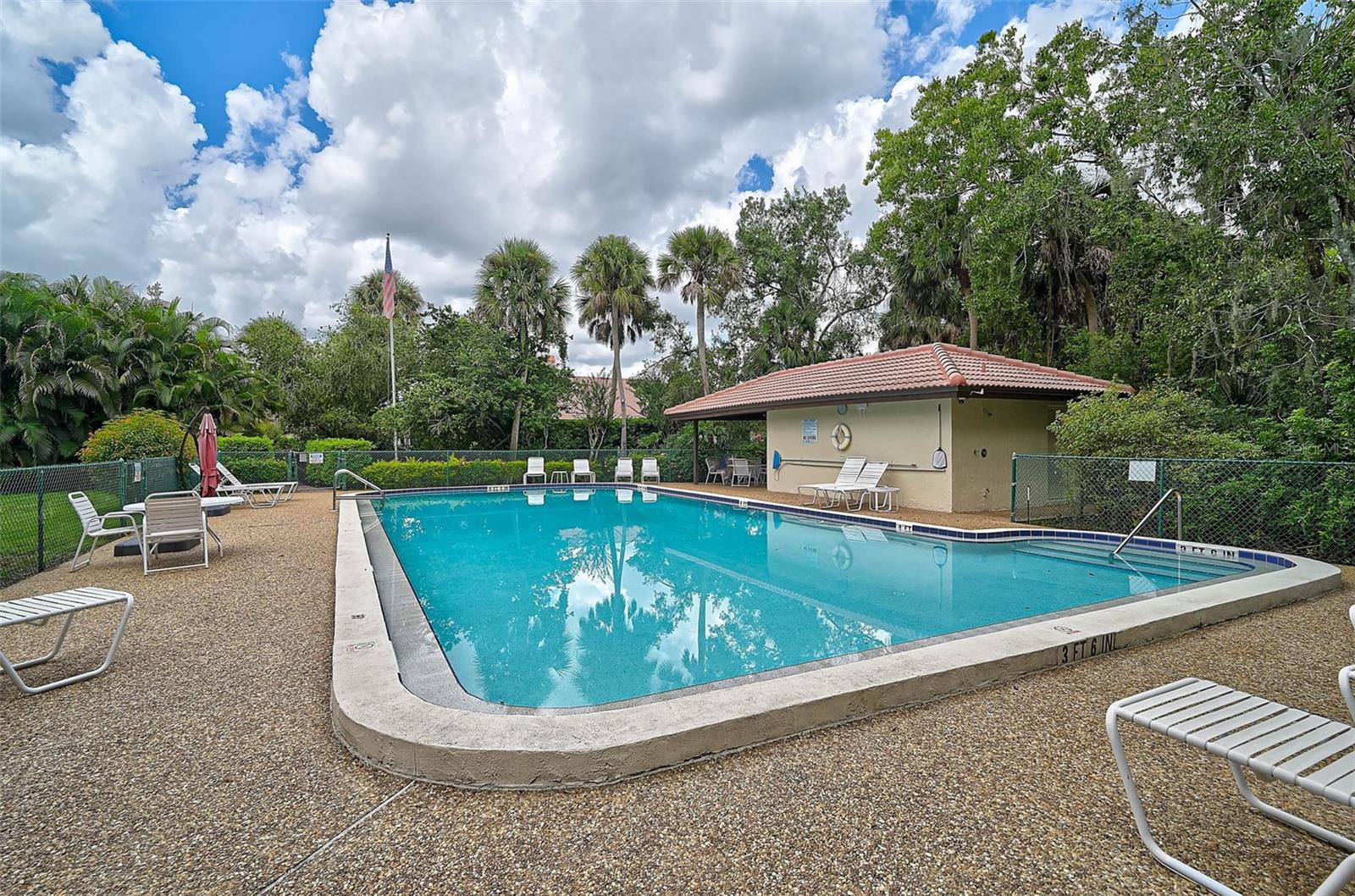 Image 41 of 50 For 7363 Oak Moss Drive 33
