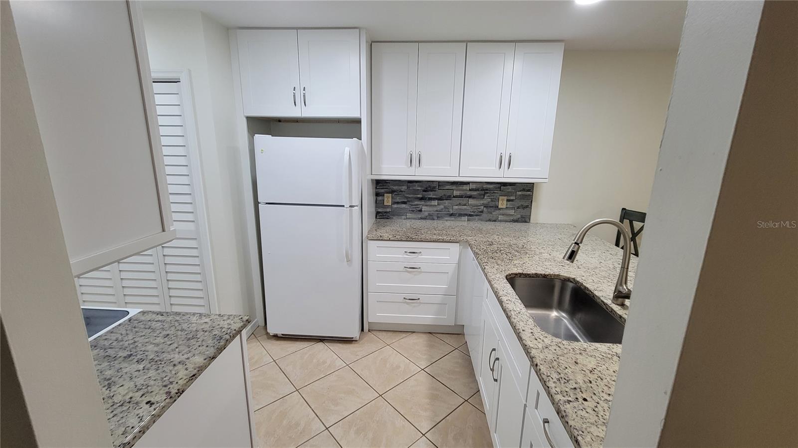 Image 4 of 41 For 5322 11th Street Circle E 5322