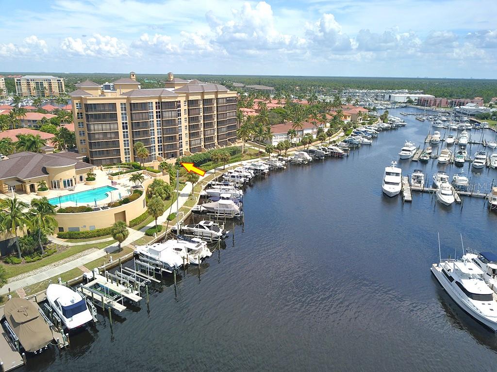 Image 38 of 53 For 3313 Sunset Key Circle 105