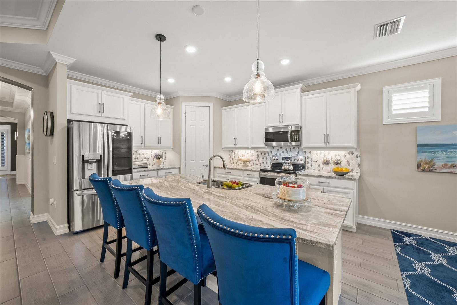 Image 23 of 75 For 340 Toscavilla Boulevard