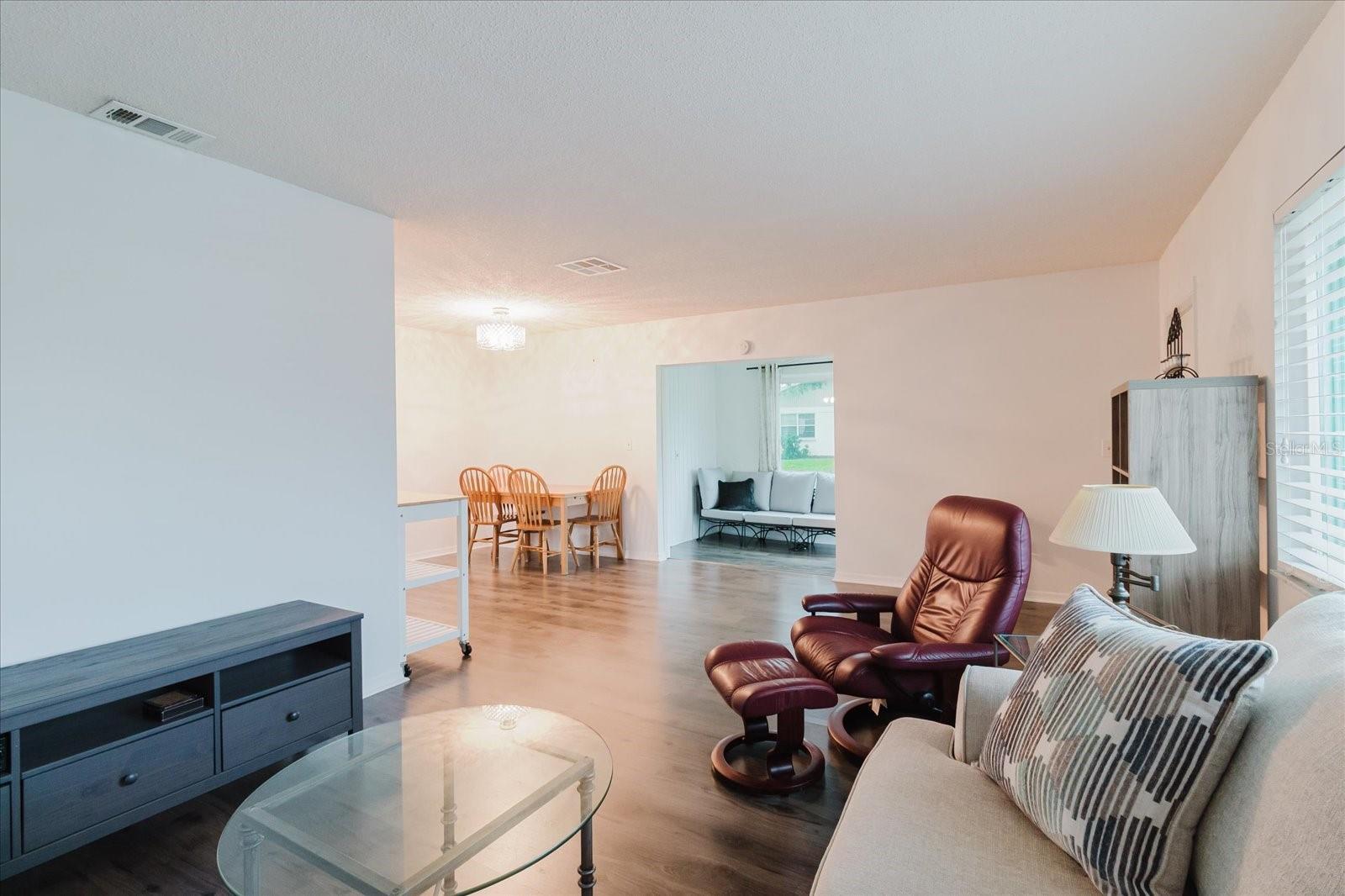 Image 11 of 63 For 2209 Grenadier Drive 0