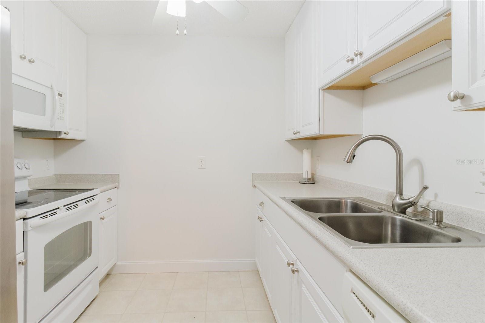 Image 17 of 63 For 2209 Grenadier Drive 0