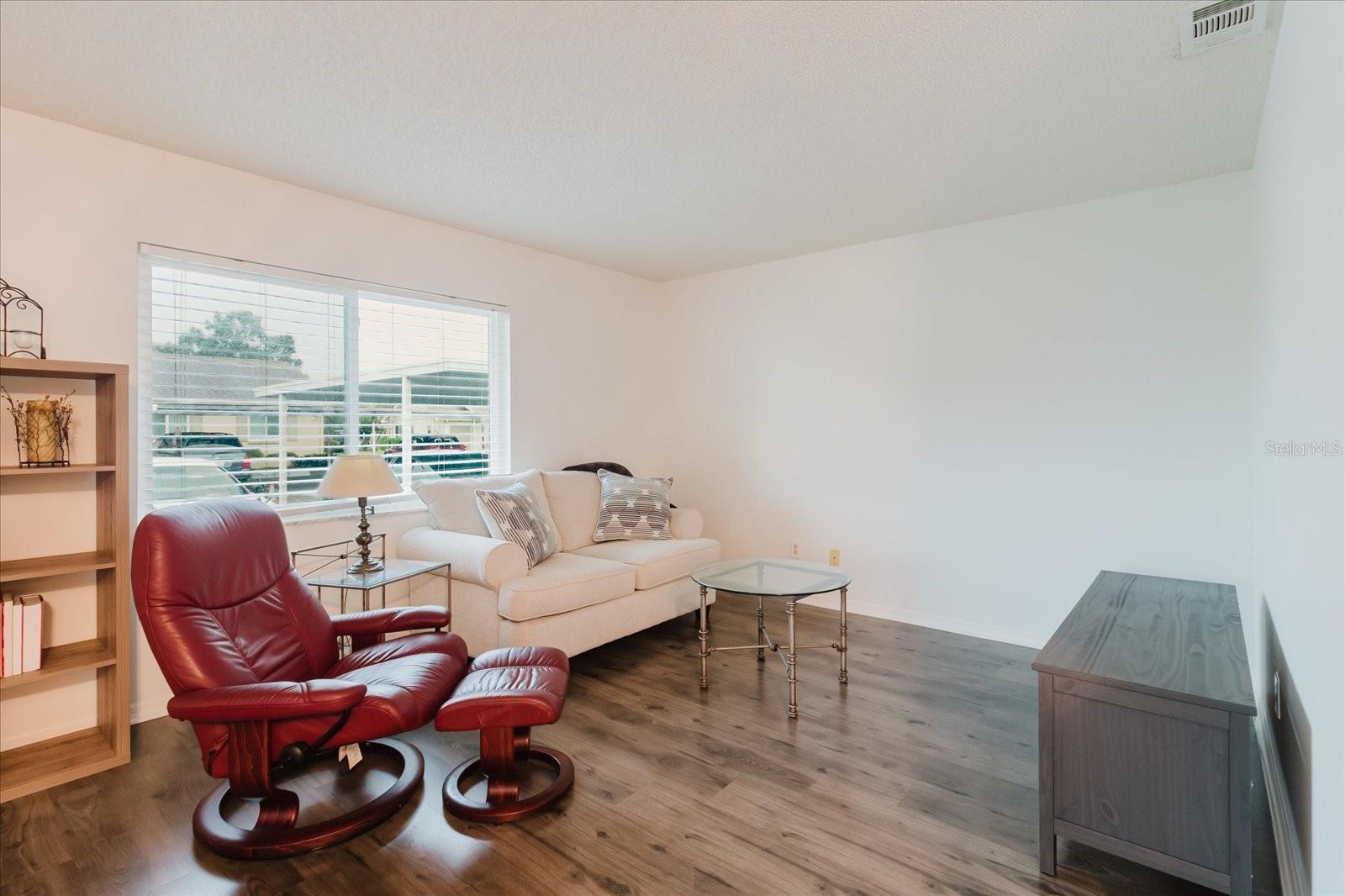 Image 8 of 63 For 2209 Grenadier Drive 0