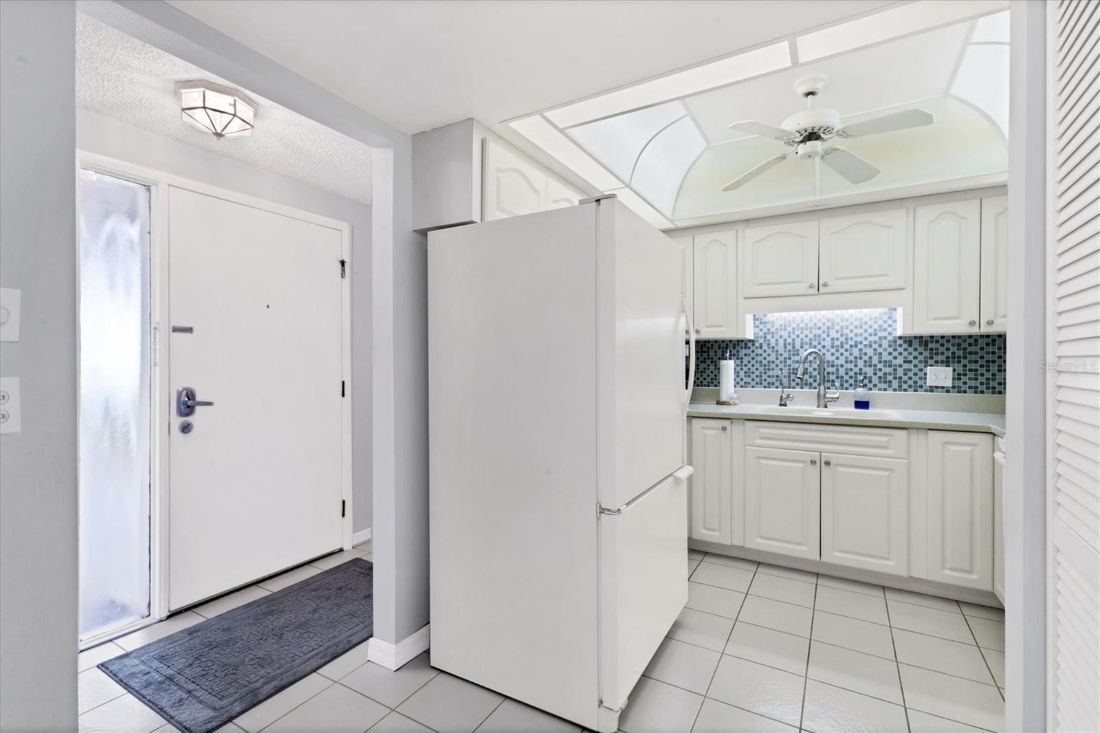 Image 21 of 45 For 6425 Heritage Lane