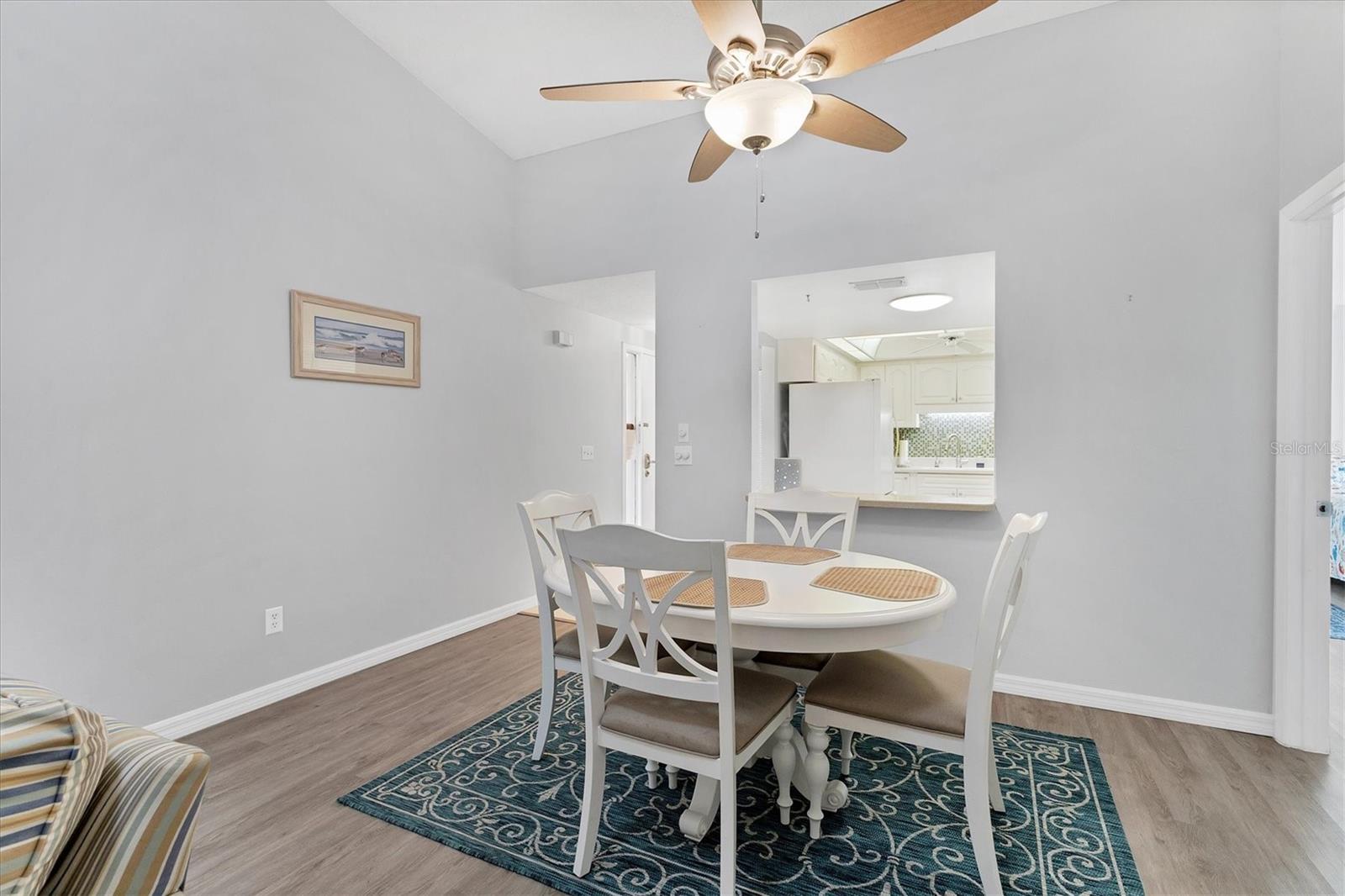 Image 26 of 45 For 6425 Heritage Lane