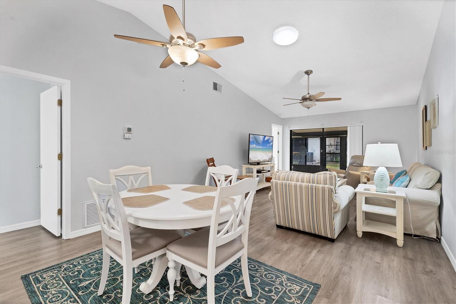 Image 27 of 45 For 6425 Heritage Lane