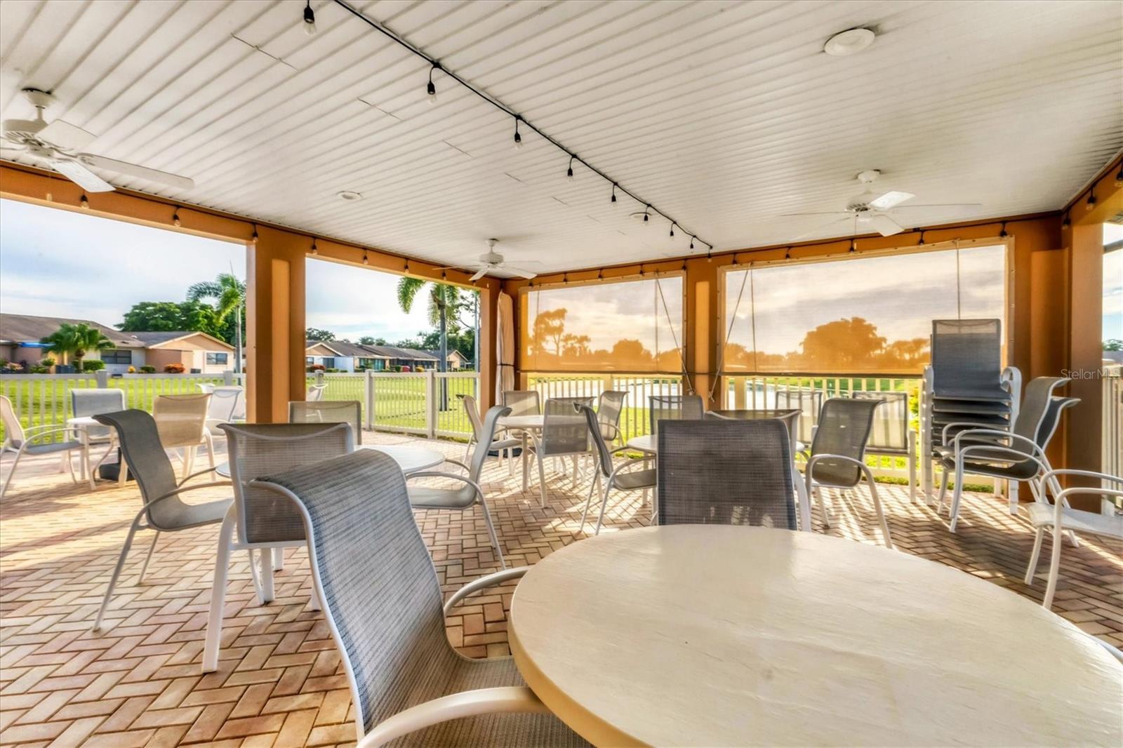 Image 5 of 45 For 6425 Heritage Lane