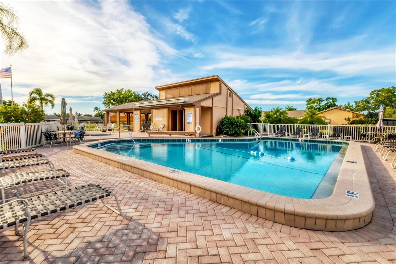 Image 6 of 45 For 6425 Heritage Lane